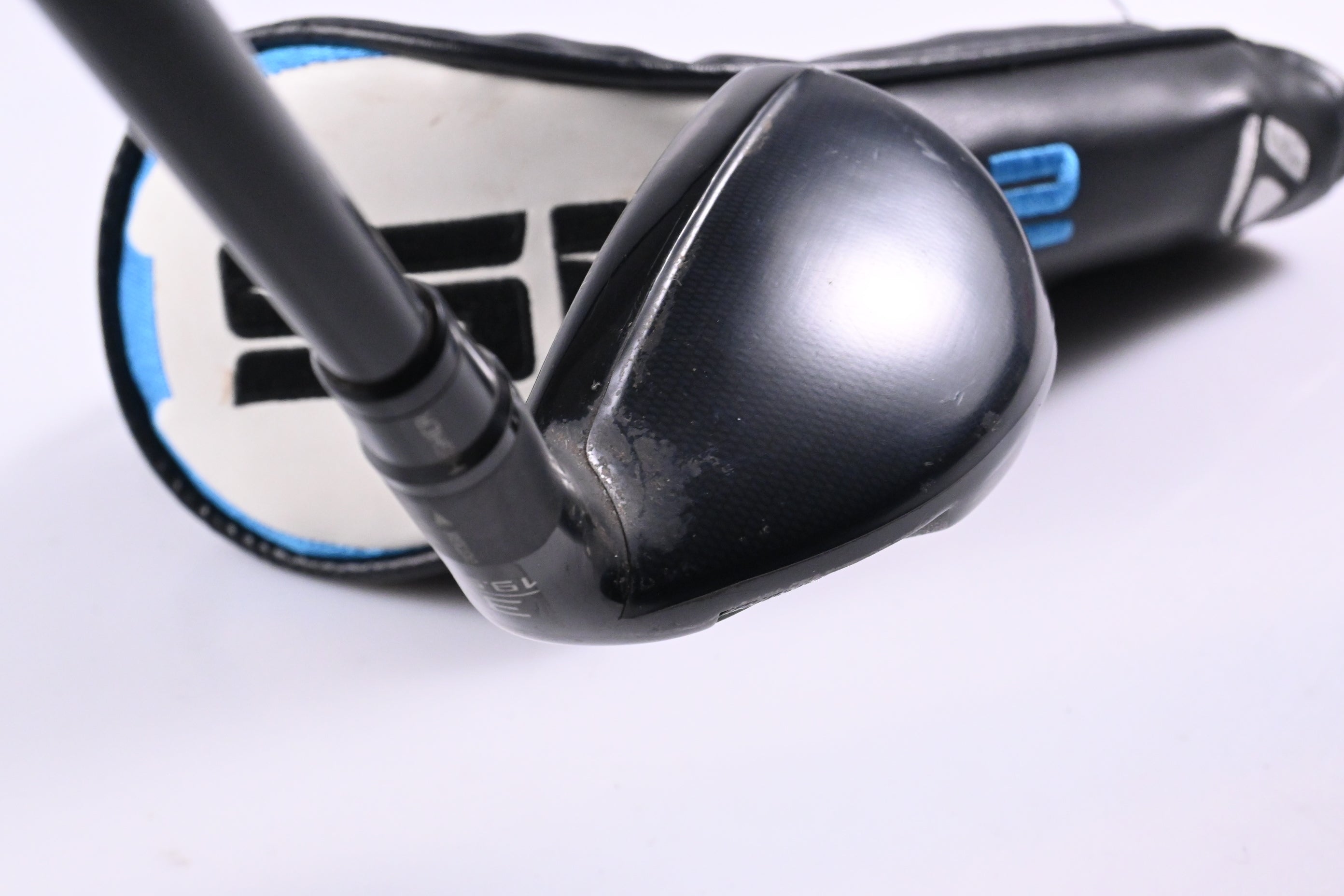 Taylormade SIM2 #3 Hybrid / 19.5 Degree / Stiff Flex Mitsubishi Tensei AV Blue