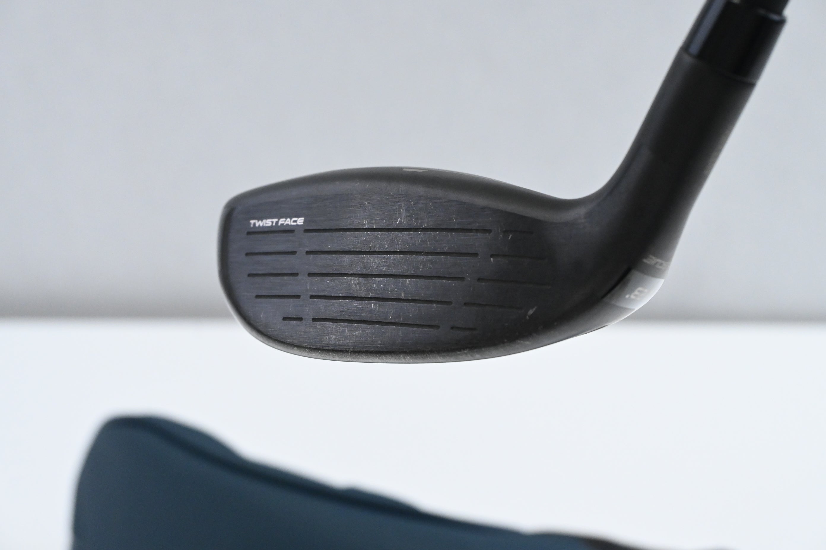 Taylormade Qi4D Max #4 Hybrid / 23 Degree / Regular Flex KBS Reax 50 Shaft