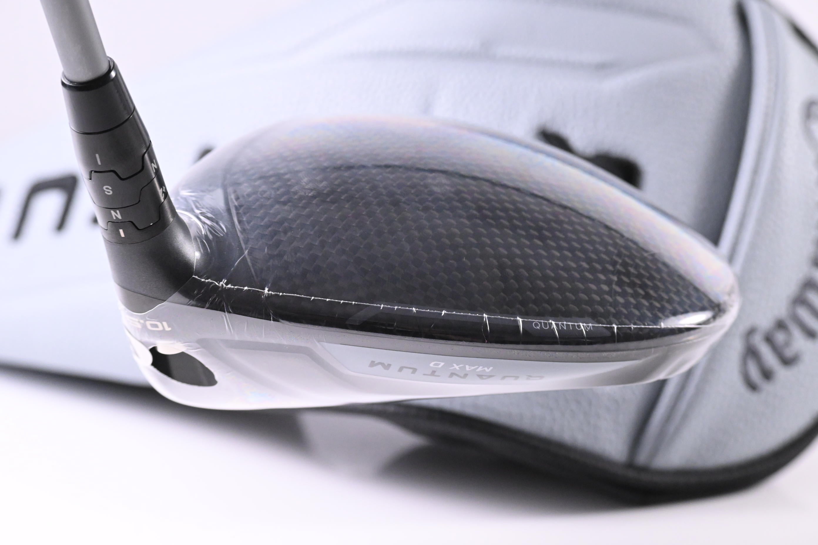Callaway Quantum Max D Driver / 10.5 Degree / Regular Flex Frost Silver 50 Shaft