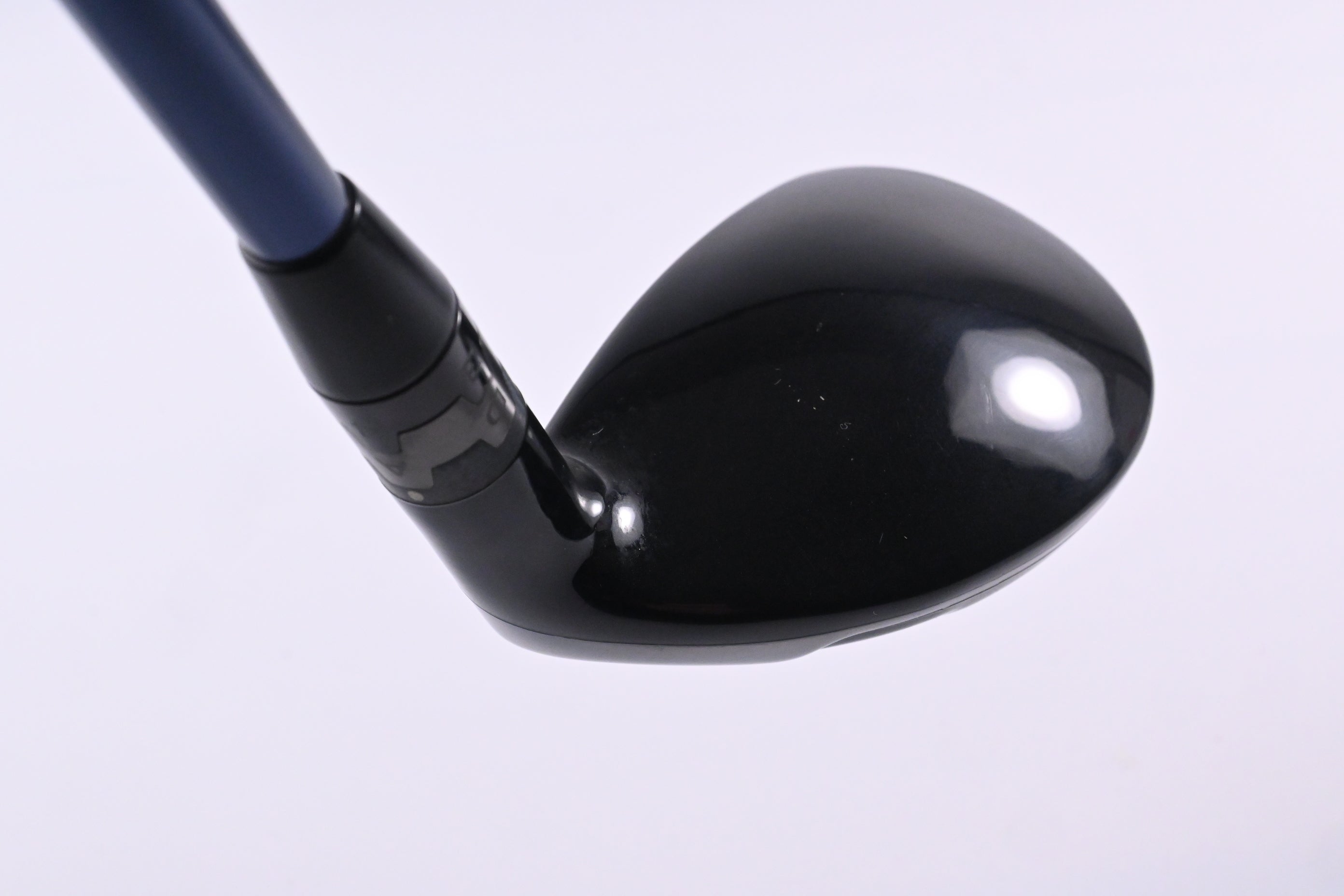 Titleist 910H #2 Hybrid / 17 Degree / Stiff Flex Diamana Kai'li 80 Shaft