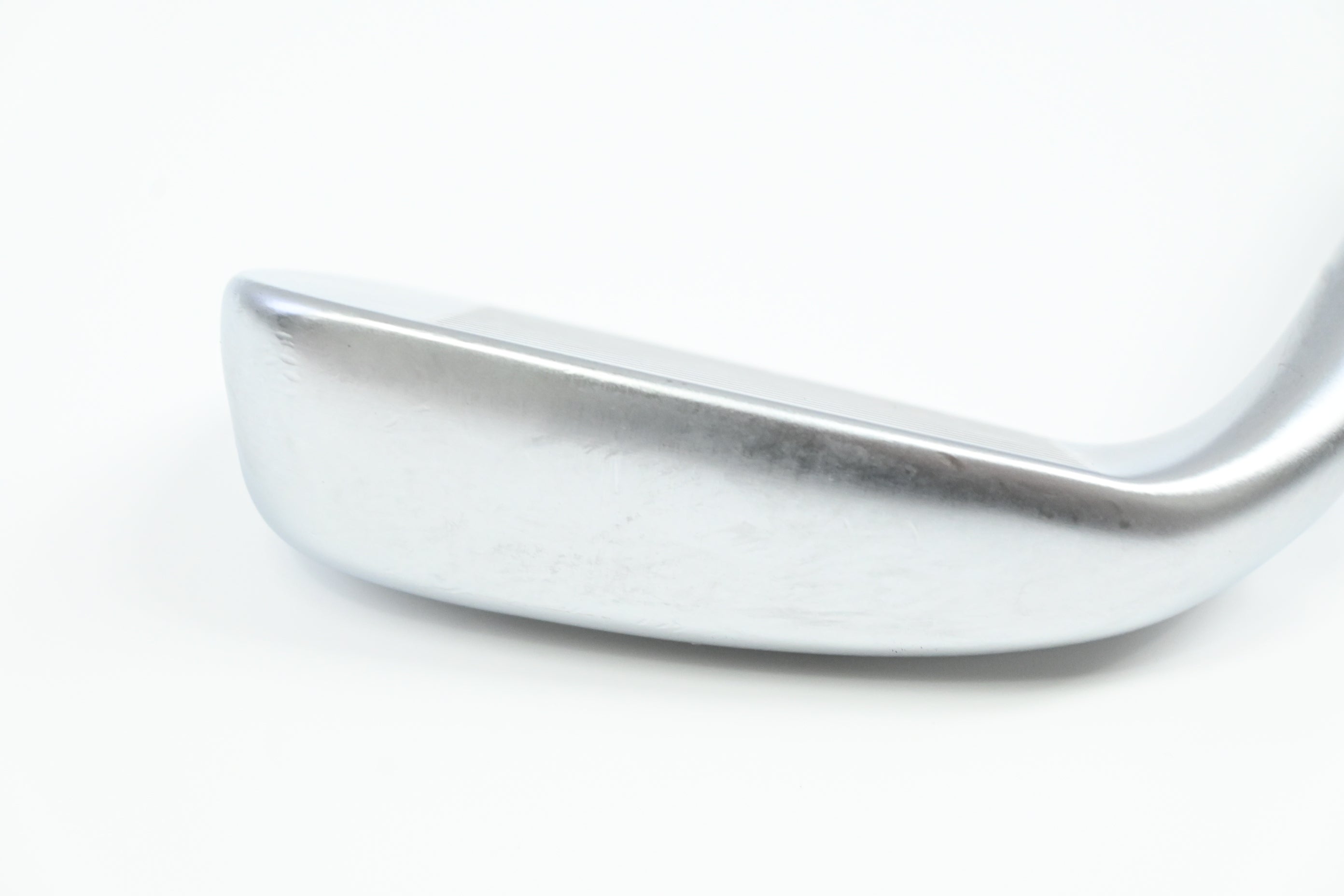 Ping ChipR / 38.5 Degree / Black Dot / Regular Flex Ping Alta CB Black AWT Shaft