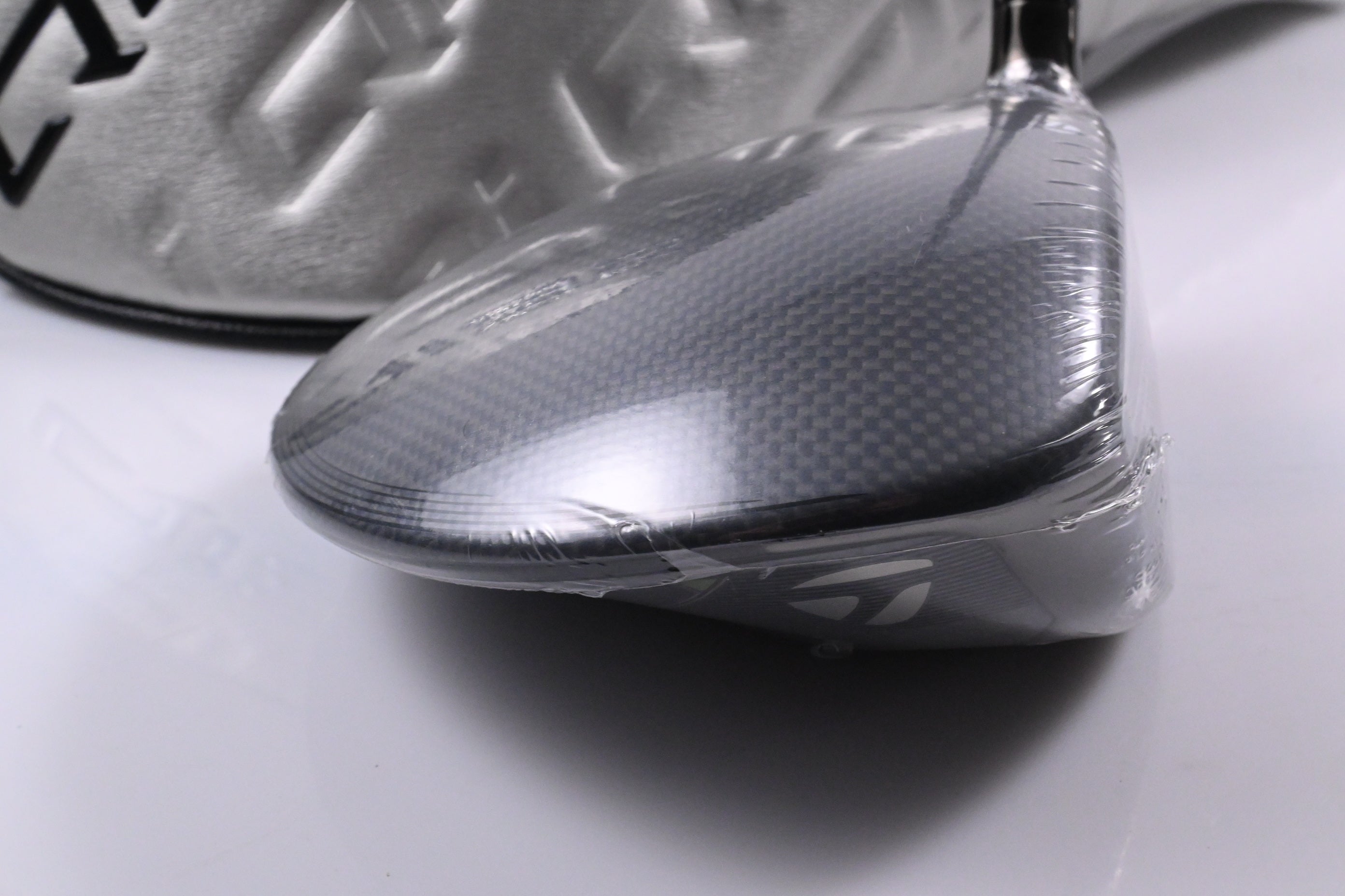 Taylormade Qi35 Driver / 10.5 Degree / Regular Flex AirSpeeder 50 Shaft