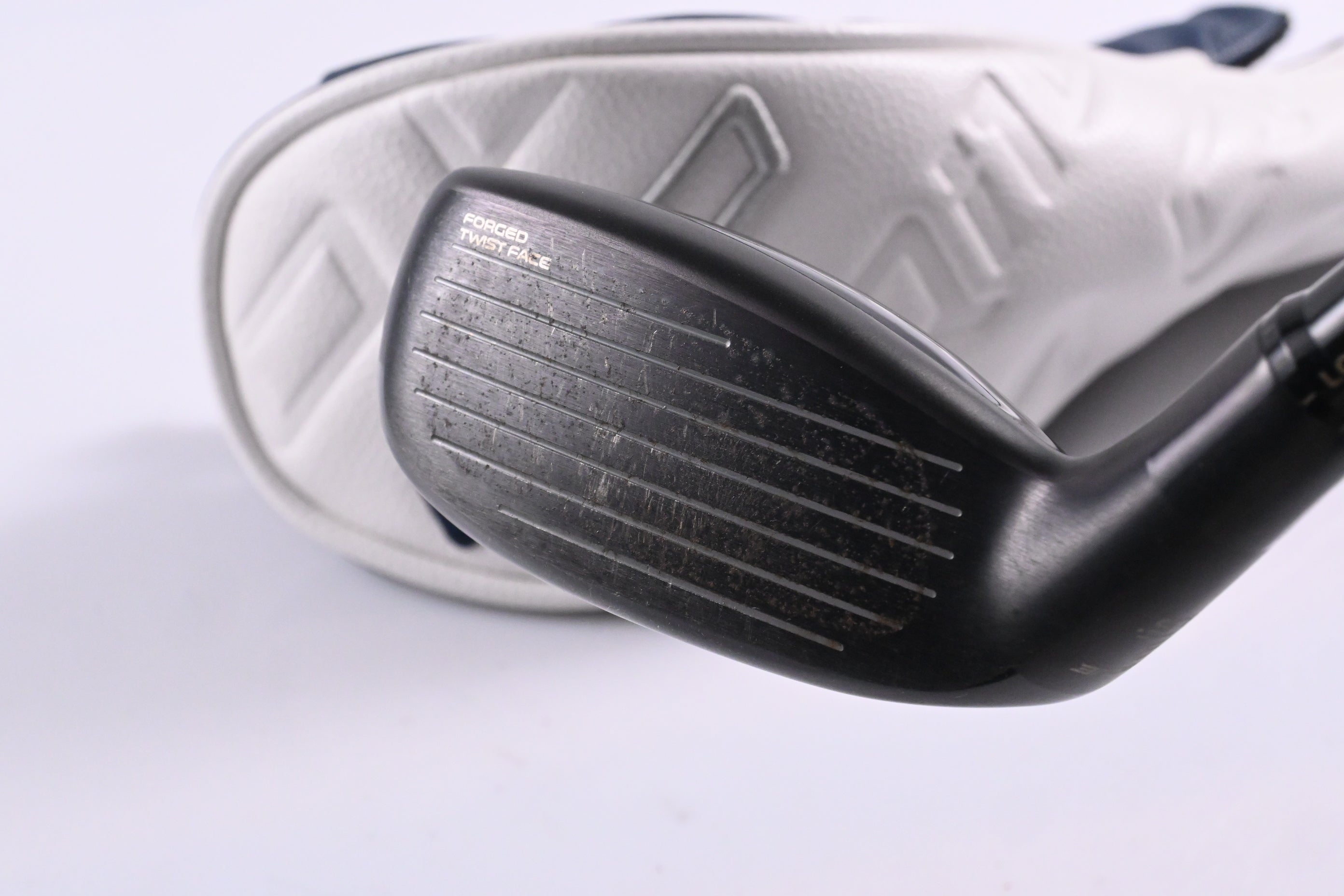 Taylormade Qi10 Tour #3 Hybrid / 19.5 Degree / X-Flex Tensei AV Limited 85