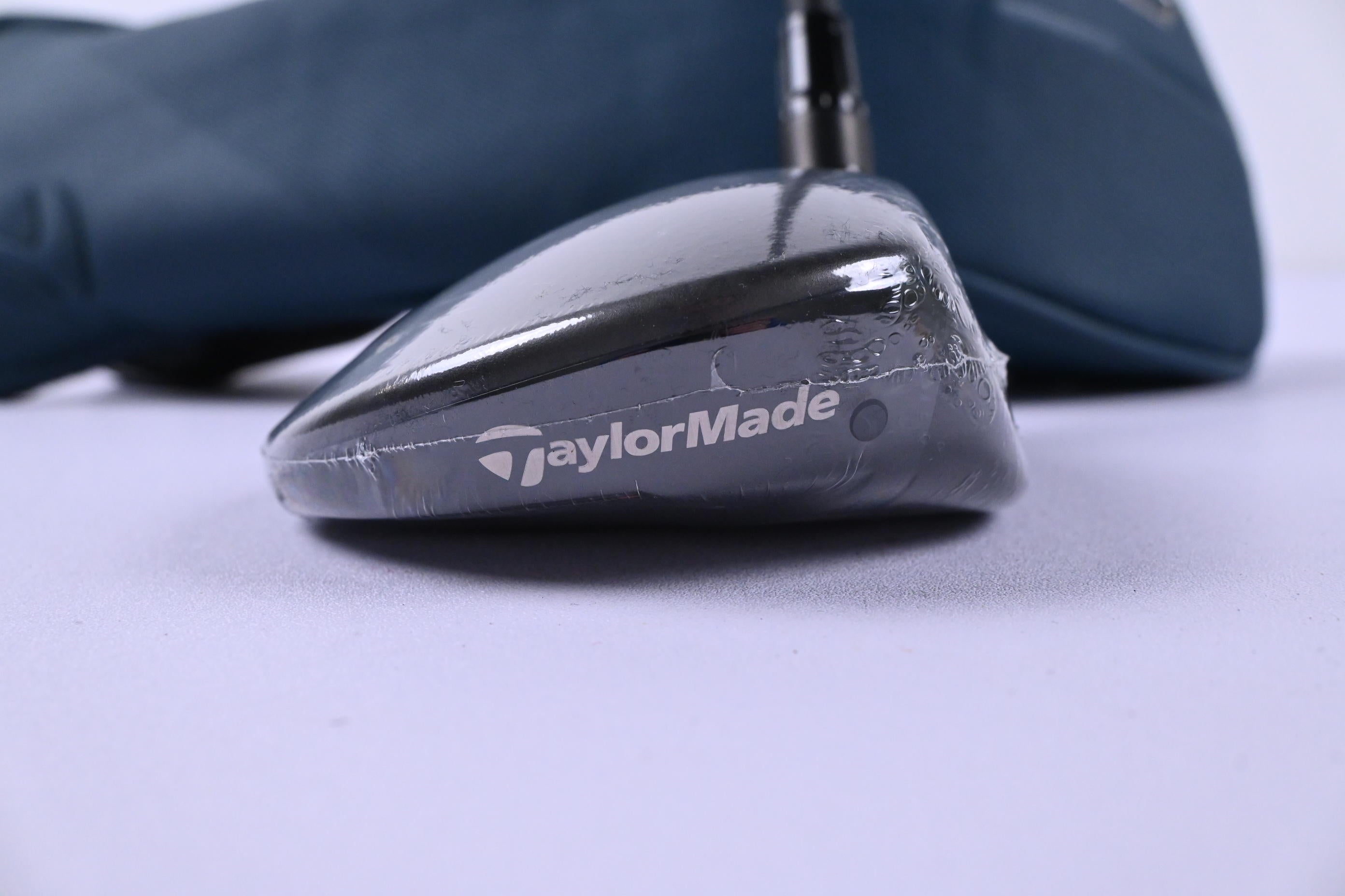 Taylormade Qi4D #5 Wood / 18 Degree / Regular Flex REAX 55 Shaft