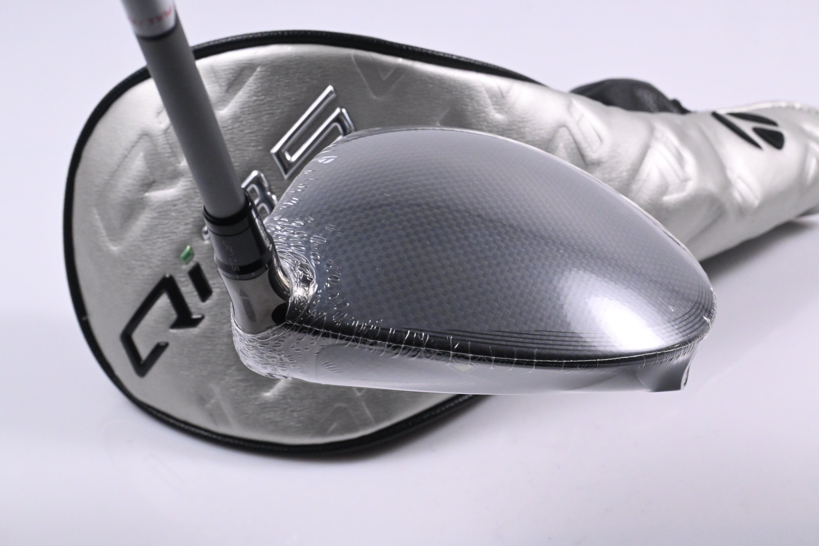 Taylormade Qi35 Driver / 10.5 Degree / Regular Flex AirSpeeder 50 Shaft
