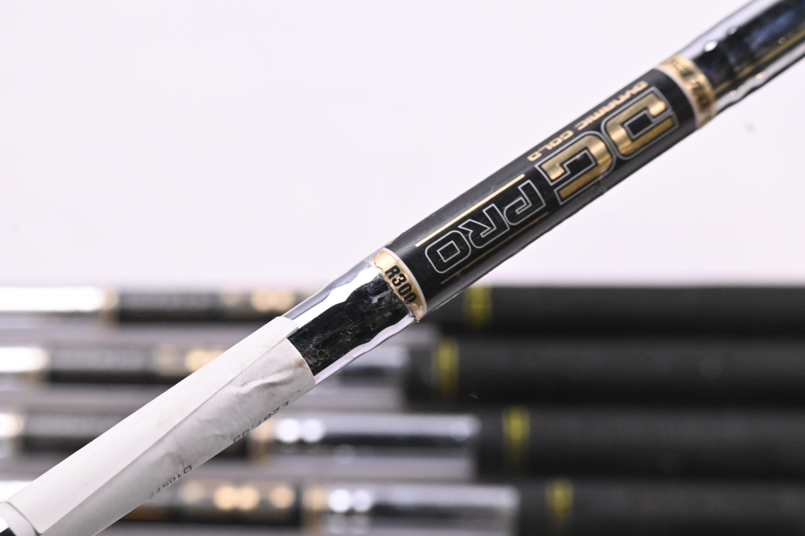 Nike Vapor Pro Combo Irons / 4-PW / Regular Flex Dynamic Gold Pro R300 Shafts