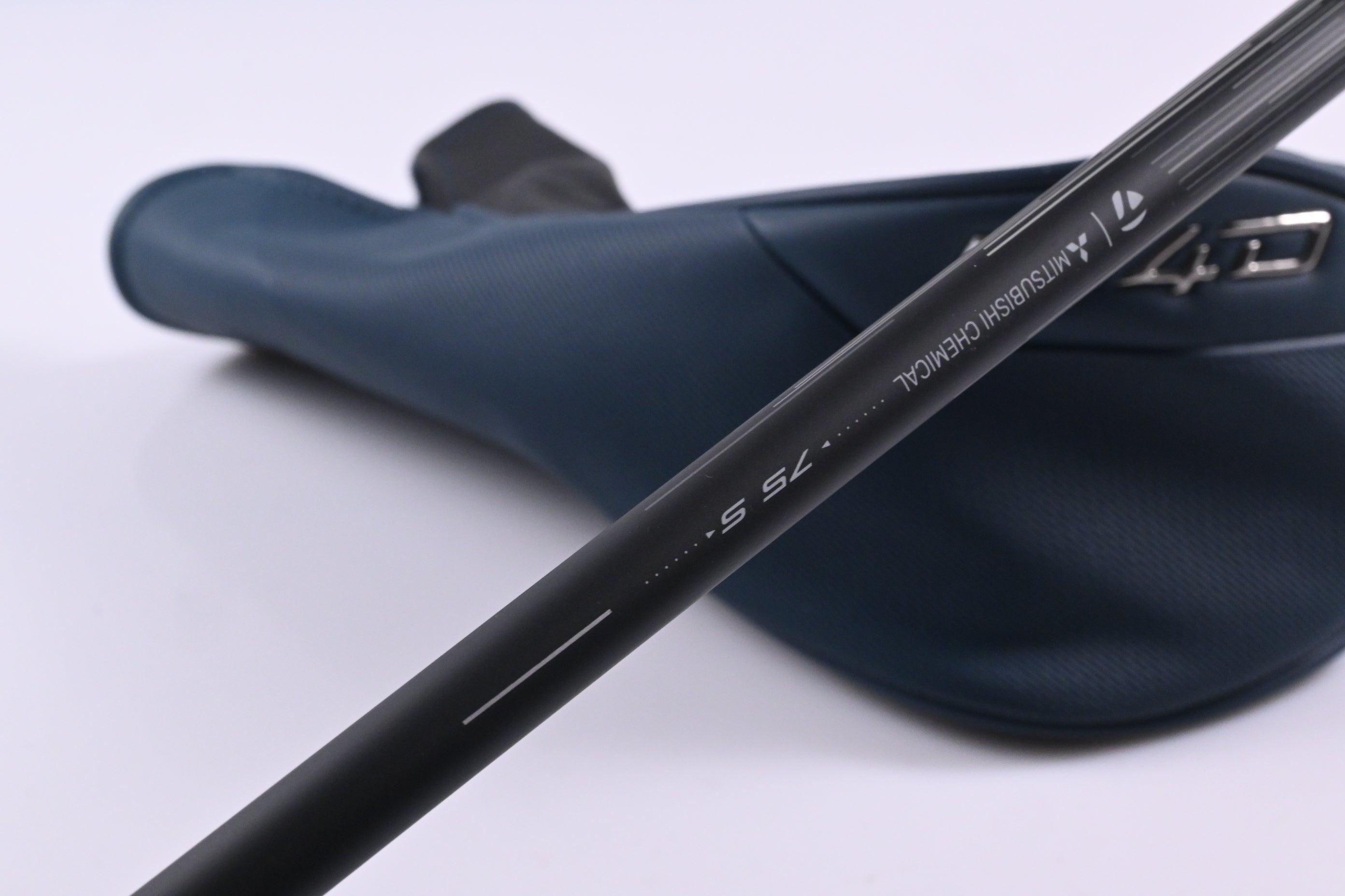 Taylormade Qi4D Tour #5 Wood / 18 Degree / Stiff Flex Mitsubishi Reax 75 Shaft