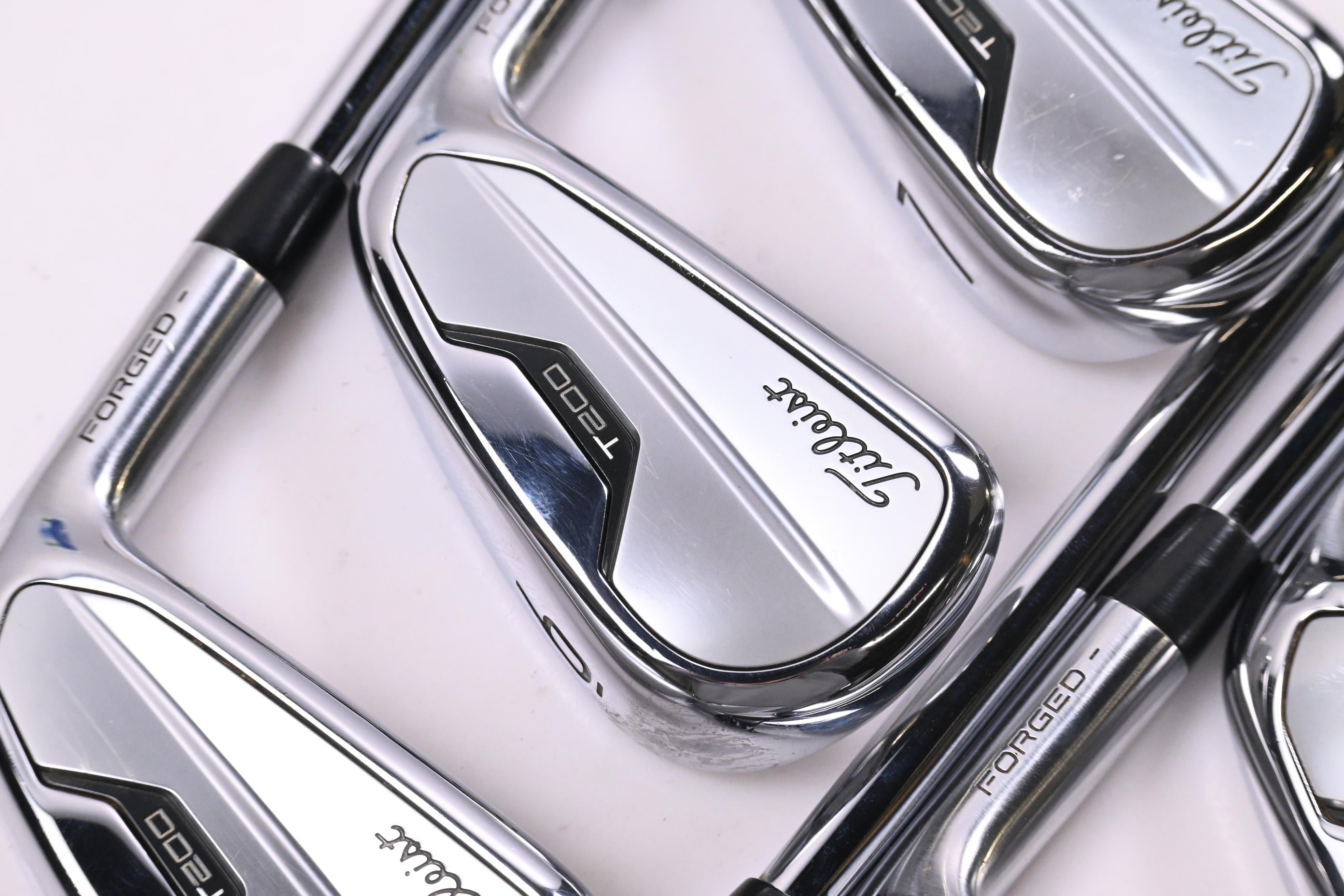 Titleist T200 2021 Irons / 5-PW+48° / Regular Flex AMT Black R300 Shafts