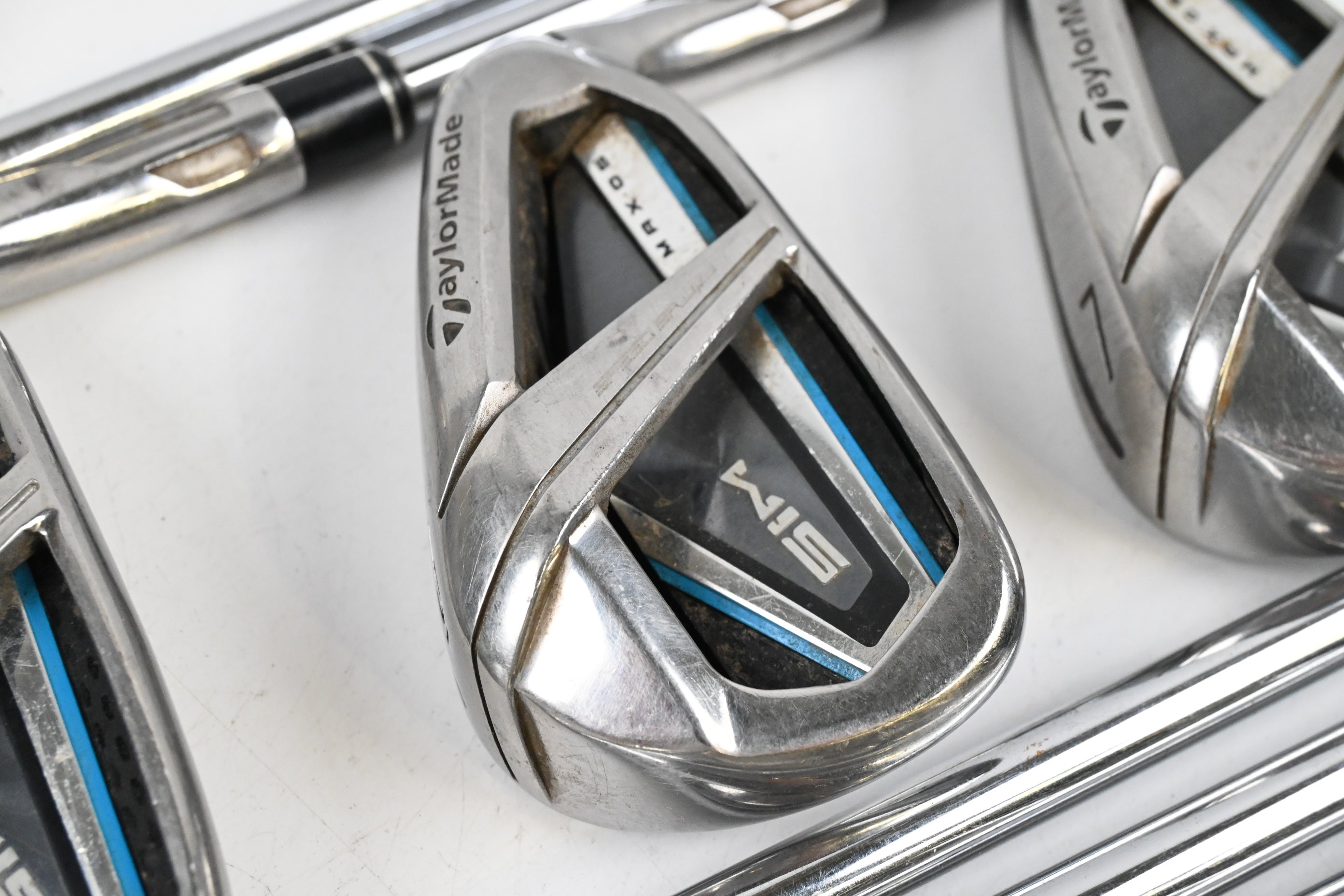 Taylormade SIM Max OS Irons / 4-PW+SW+LW / Regular Flex KBS MAX 85 Shafts