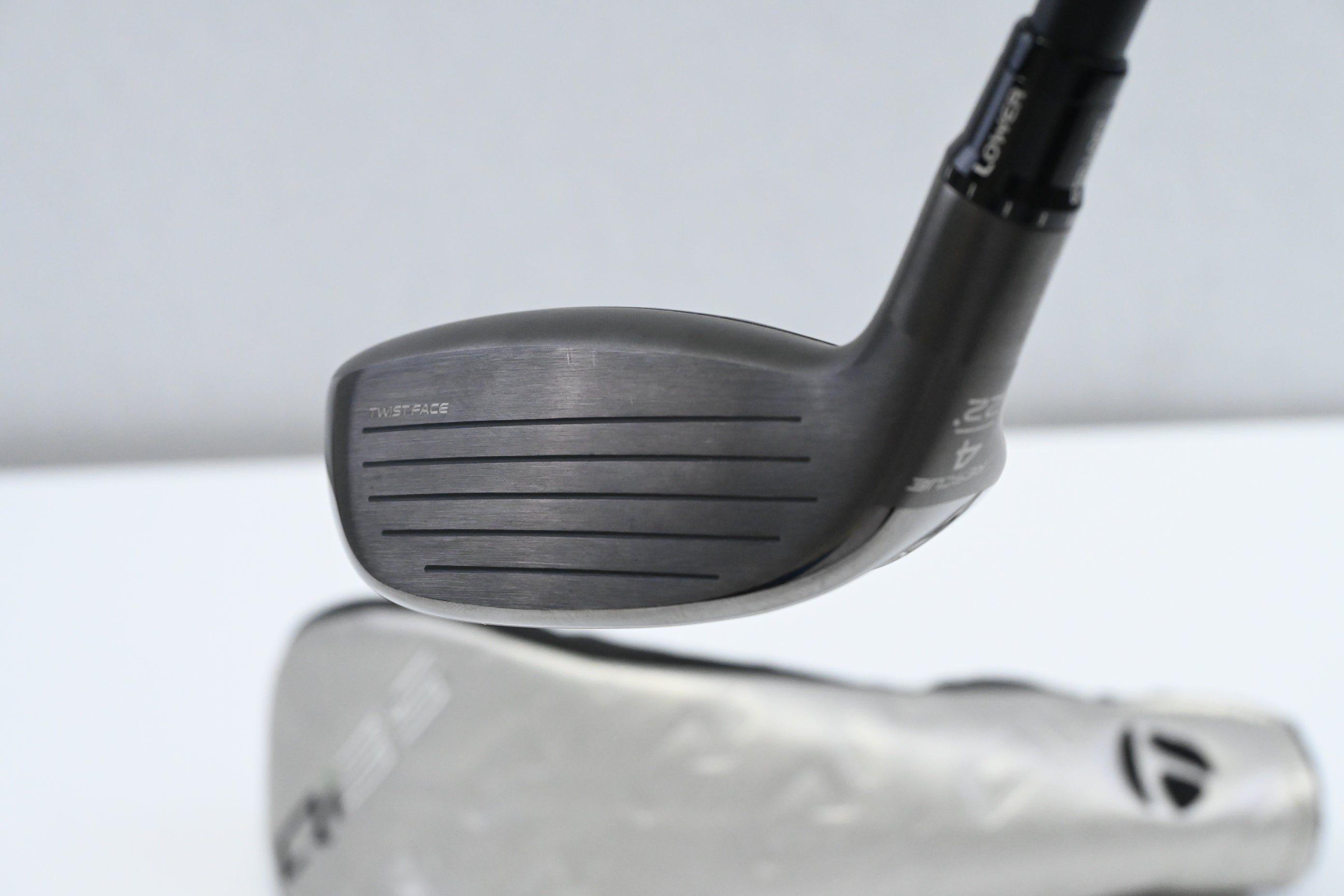 Taylormade Qi35 #4 Hybrid / 22 Degree / Regular Flex Fujikura Ventus Blue 6