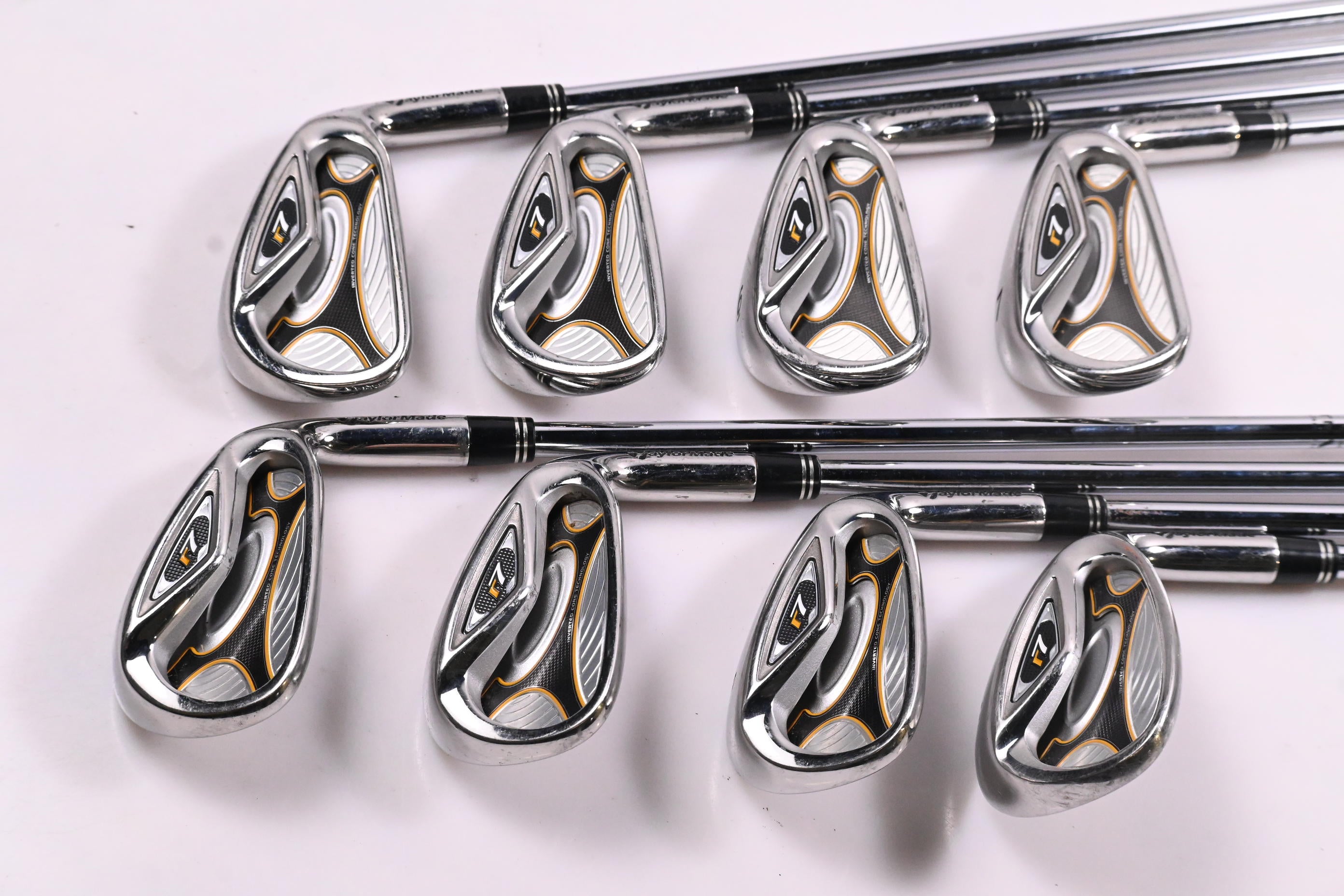 Taylormade R7 Irons / 4-PW+SW / Regular Flex Taylormade T-Step 90 Shafts