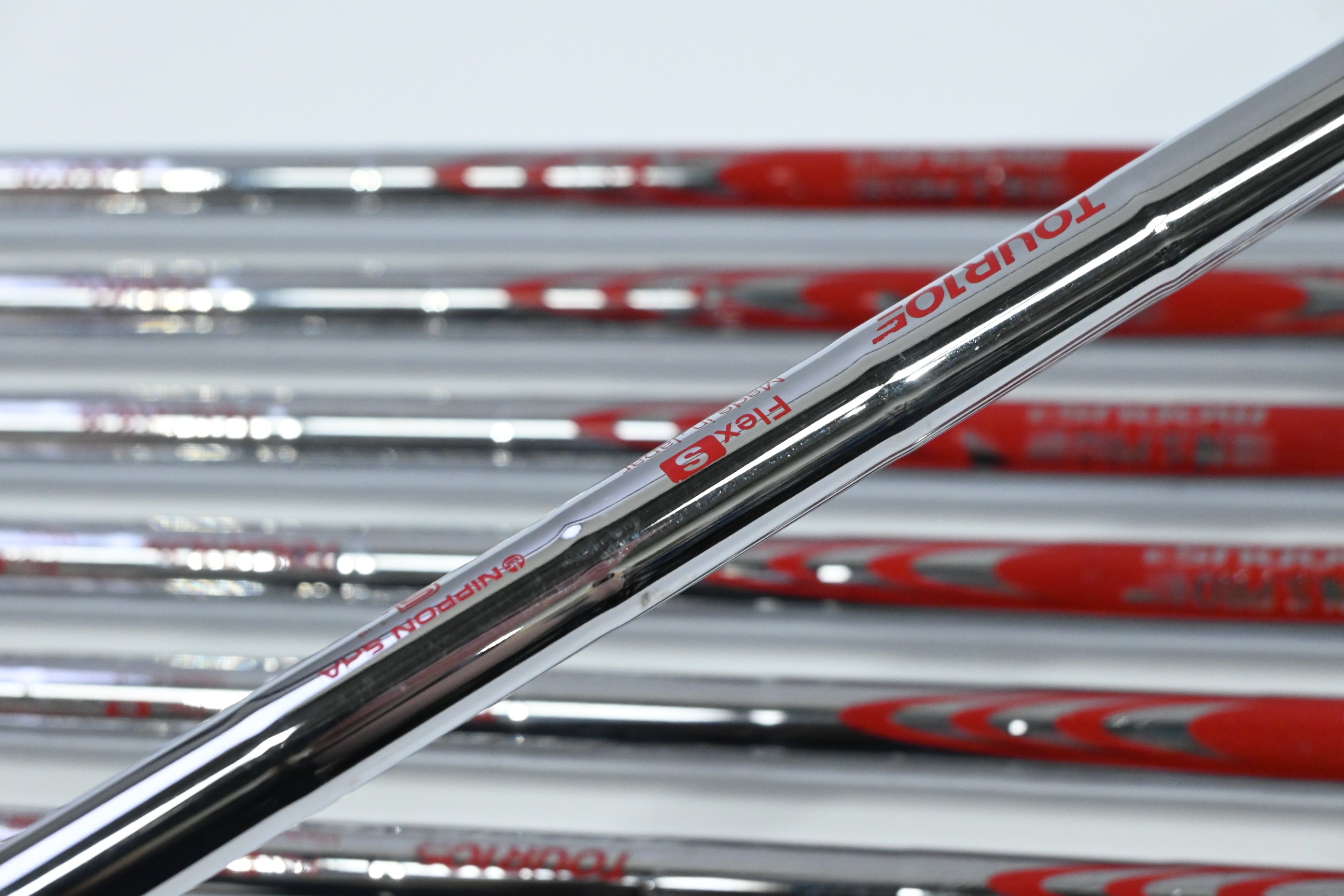 Callaway Apex Pro 19 Irons / 4-PW / Stiff Flex NS Pro Modus3 Tour 105 Shafts