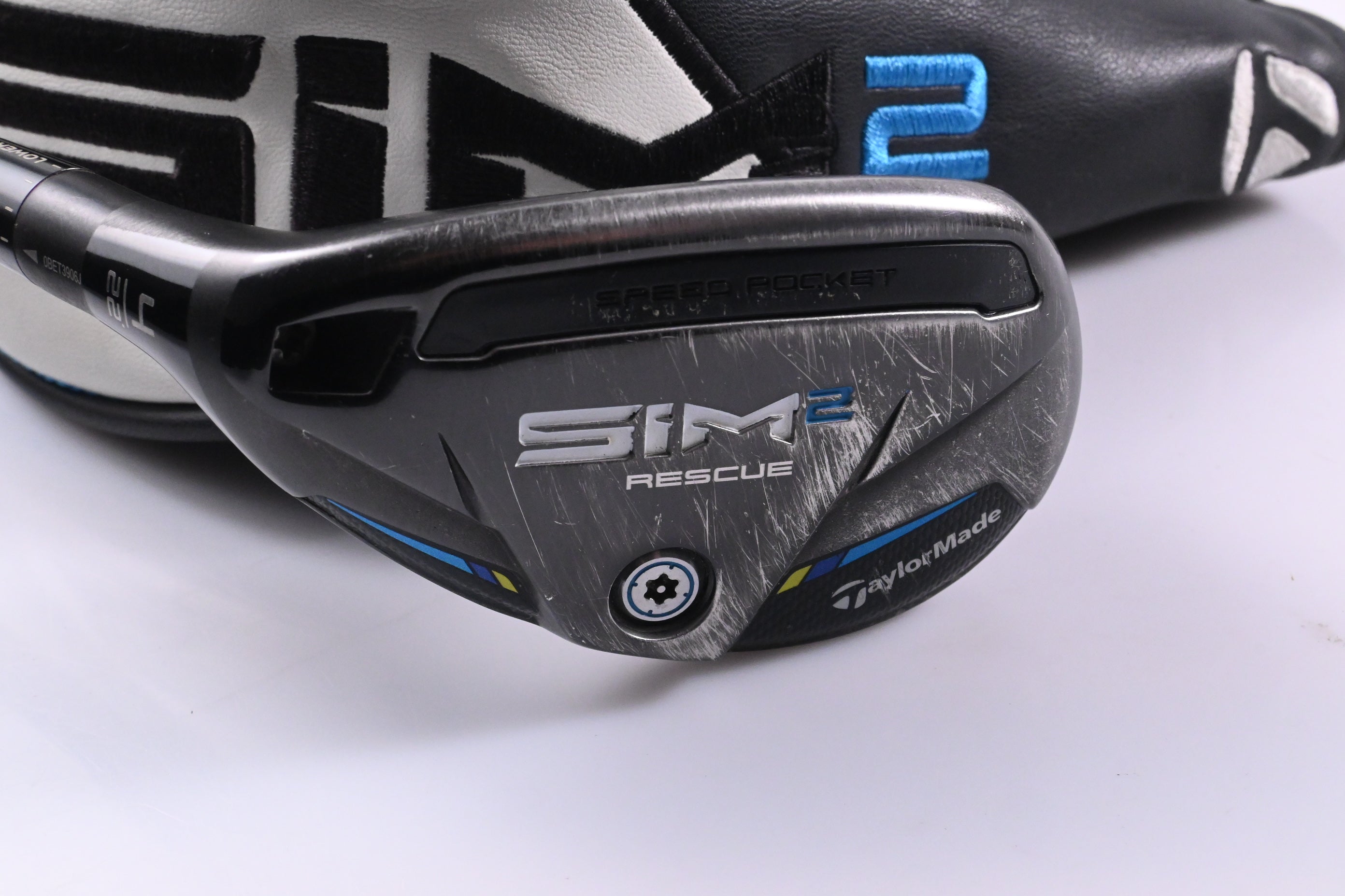 Left Hand Taylormade SIM2 #4 Hybrid / 22 Degree / Regular Flex Aldila Synergy 60