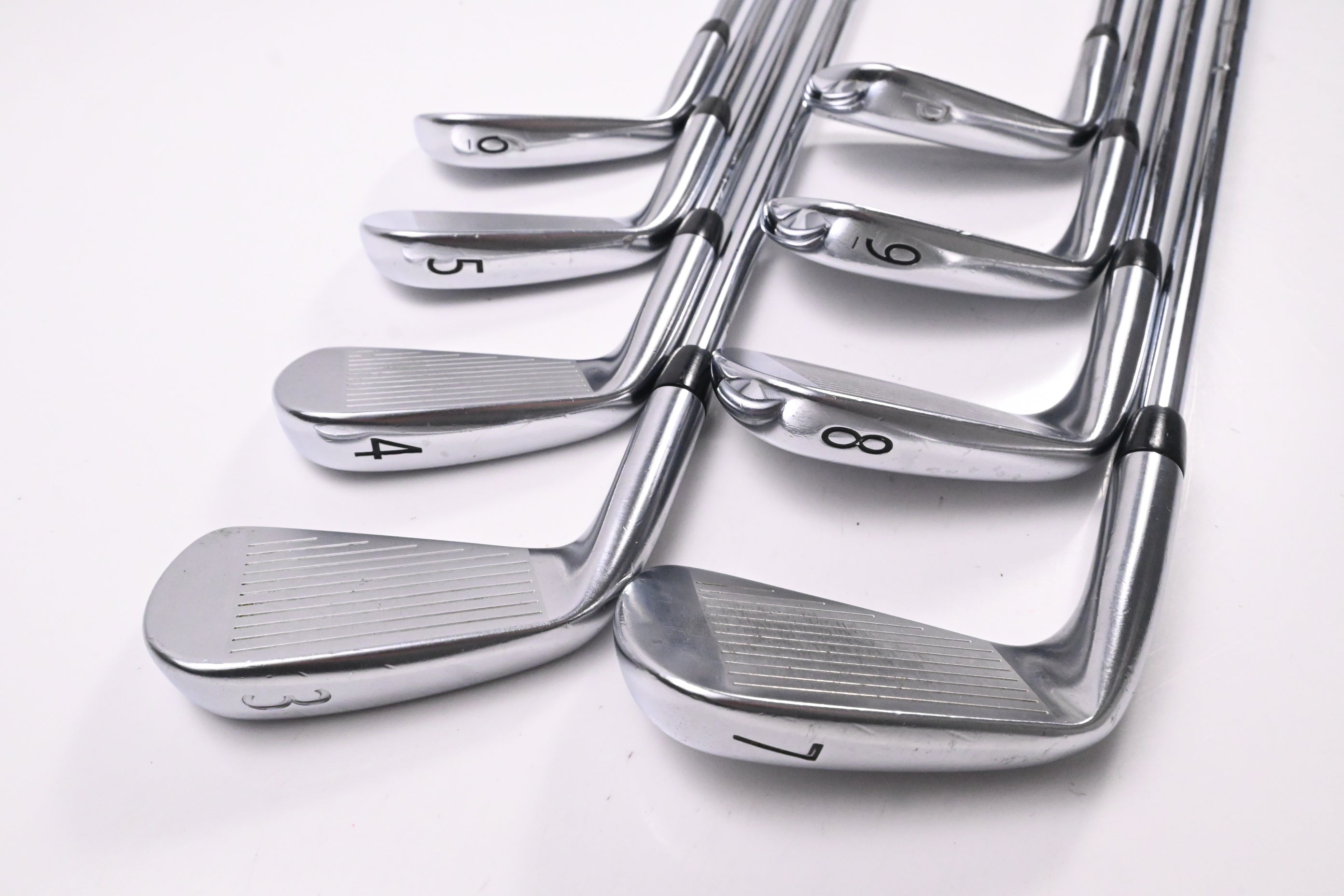 Titleist 718 MB Irons / 3-PW / Stiff Flex AMT Tour White S300 Shafts