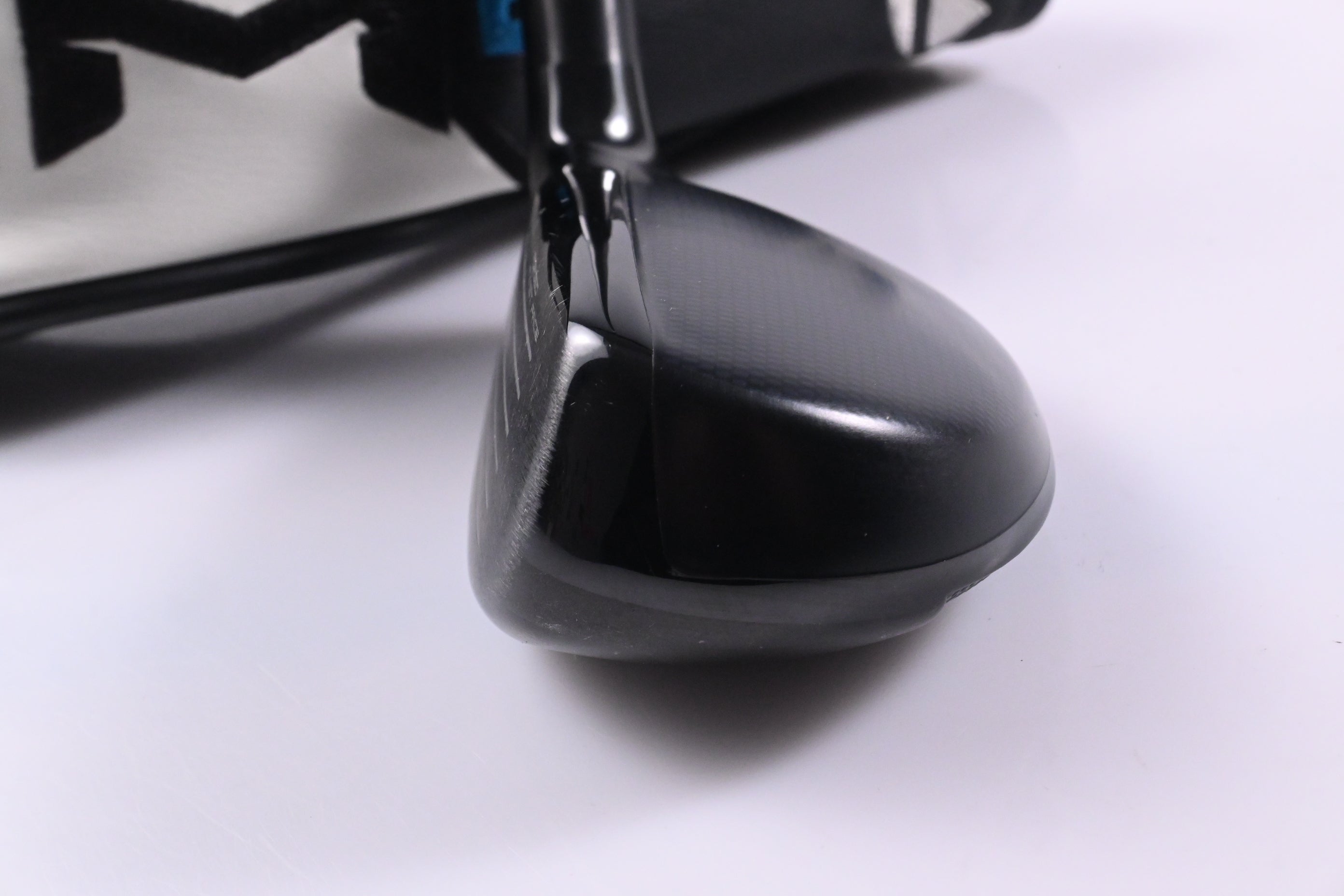 Left Hand Taylormade SIM2 #4 Hybrid / 22 Degree / Regular Flex Aldila Synergy 60