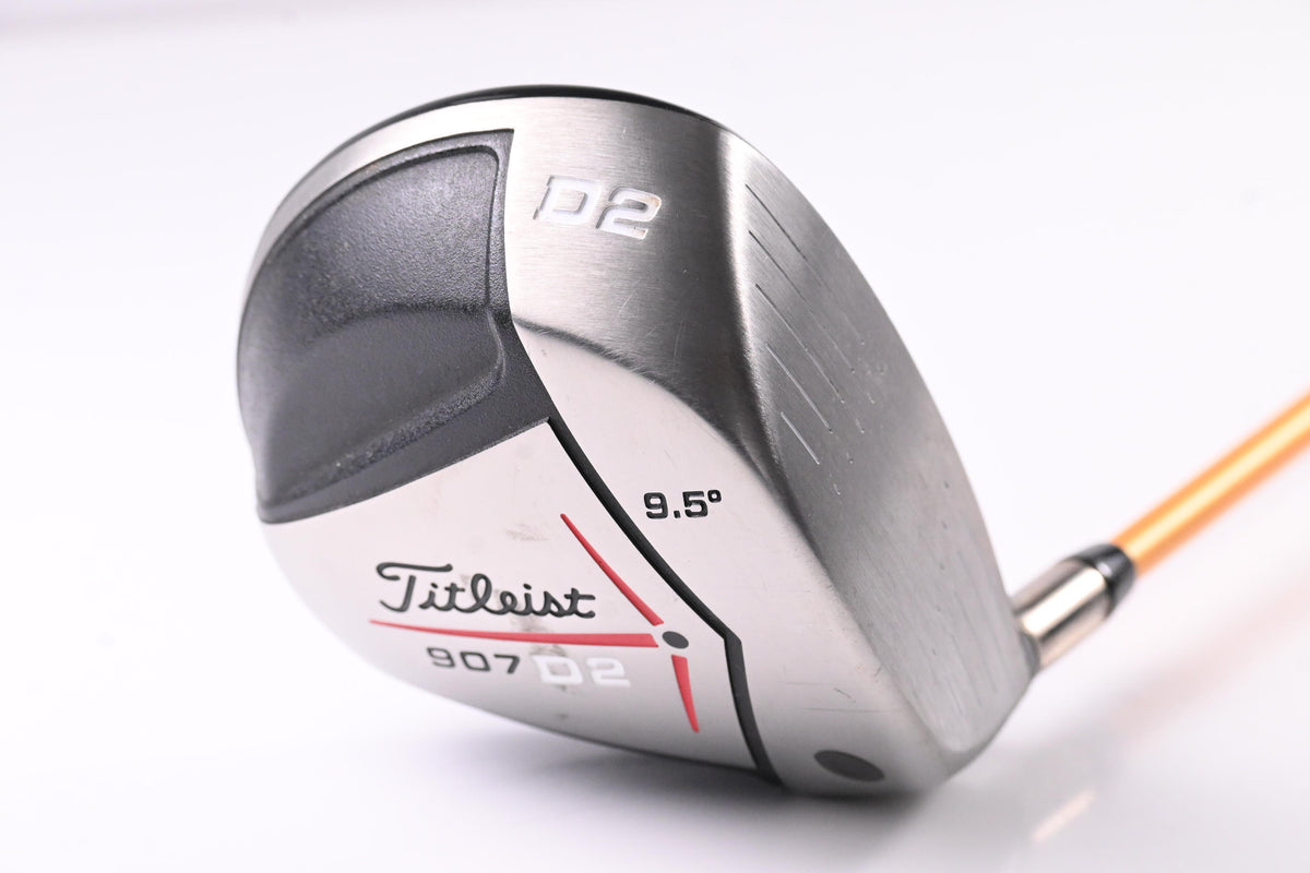 Titleist 907 D2 Driver / 9.5 Degree / Stiff Flex UST Profroce V2 76 Shaft