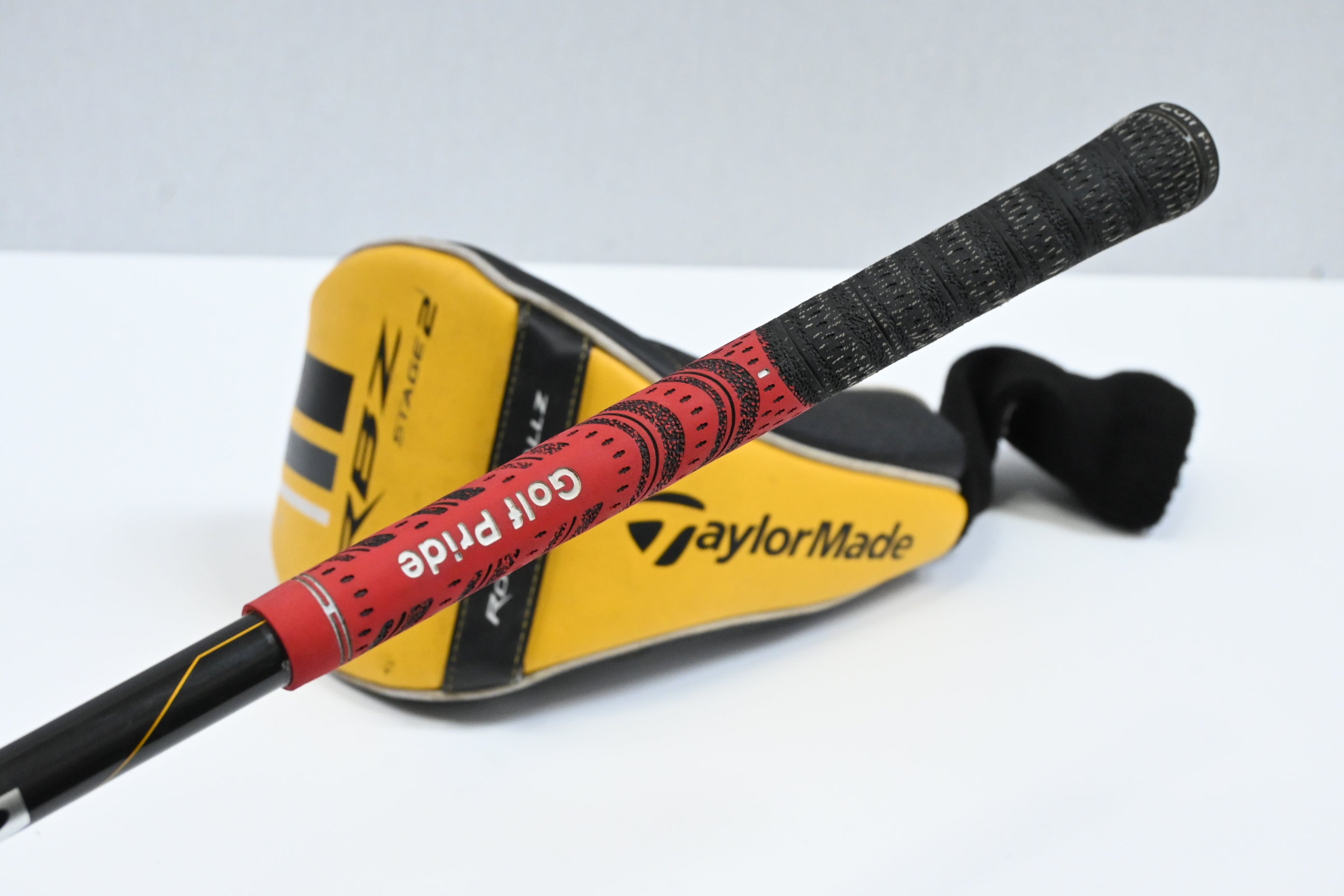 Taylormade RBZ Stage 2 Driver / 9.5 Degree / Stiff Flex Rocketfuel 50 Shaft