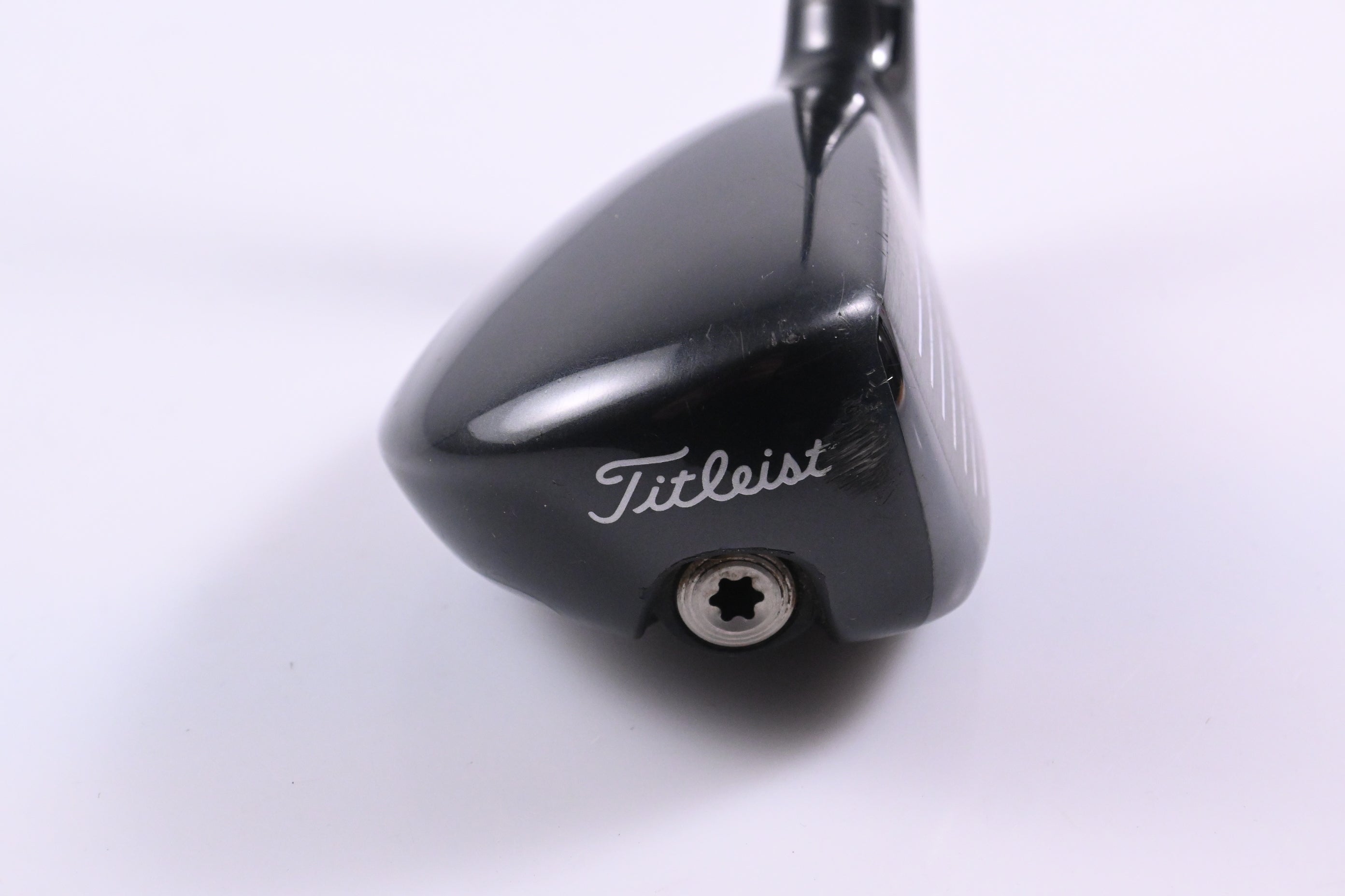 Titleist 818 H2 #3 Hybrid / 19 Degree / Stiff Flex Aldila Rogue MAX 85 Shaft