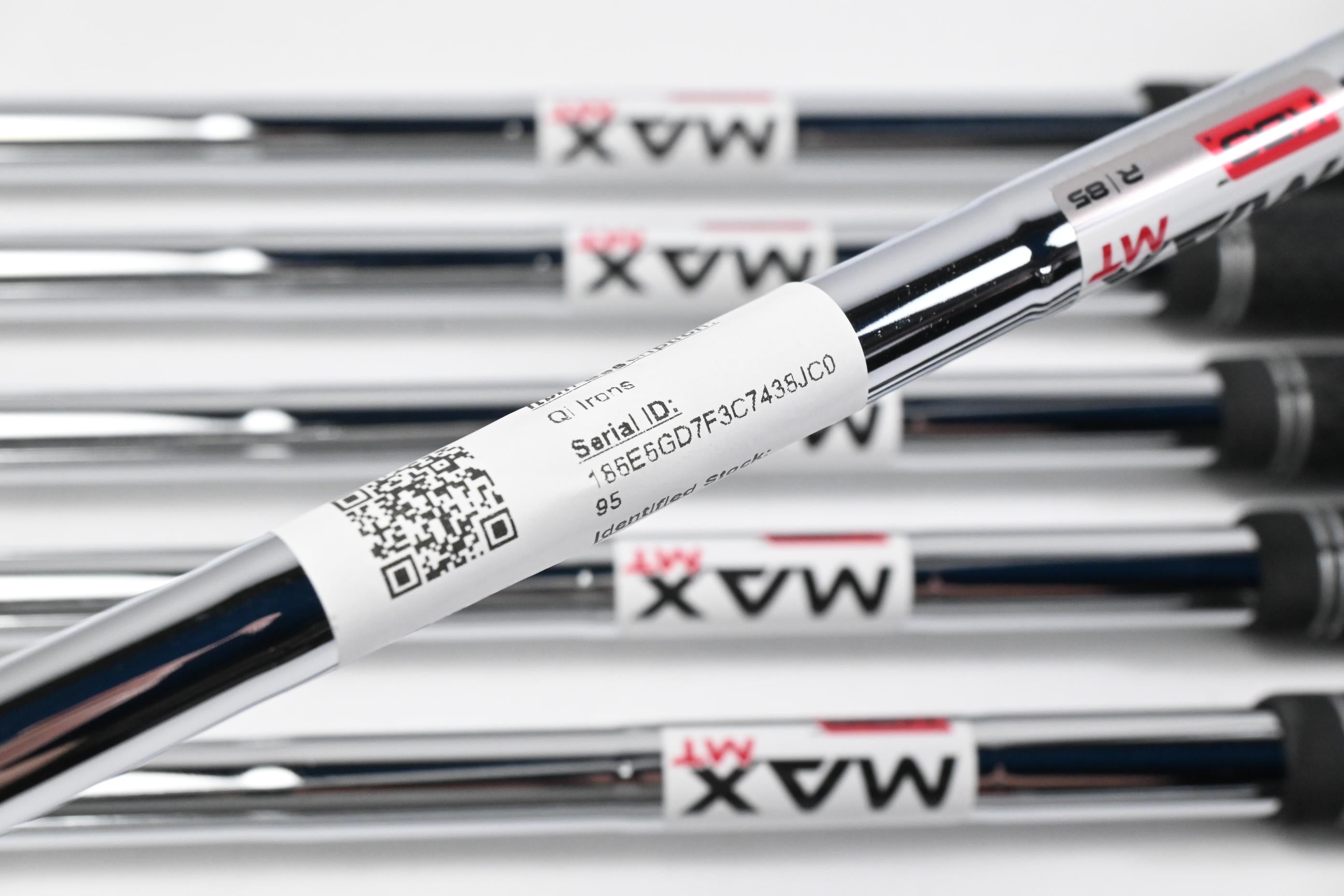 Taylormade Qi Irons / 5-PW+SW / Regular Flex KBS MAX MT 85 Shafts