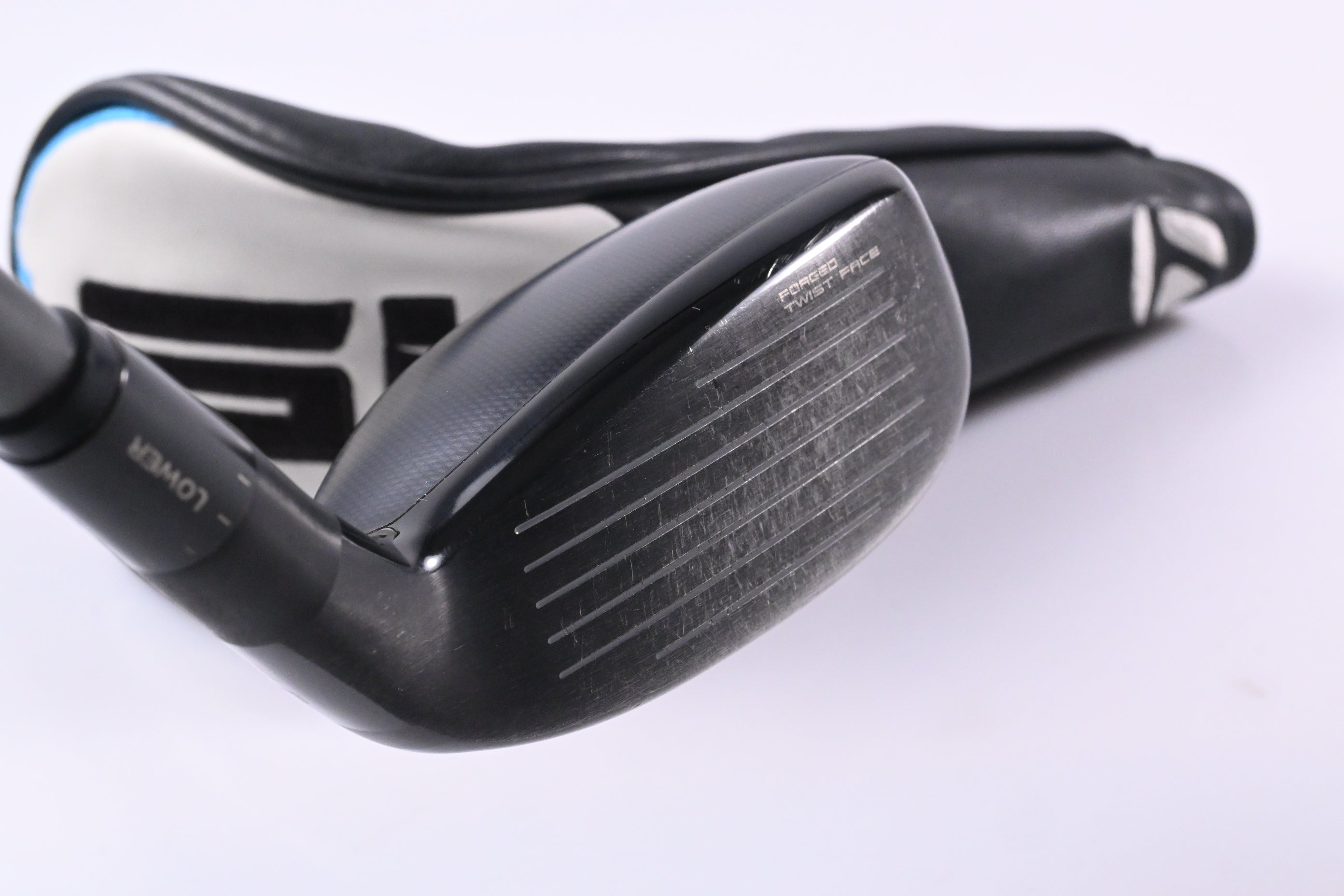 Left Hand Taylormade SIM2 #4 Hybrid / 22 Degree / Regular Flex Aldila Synergy 60
