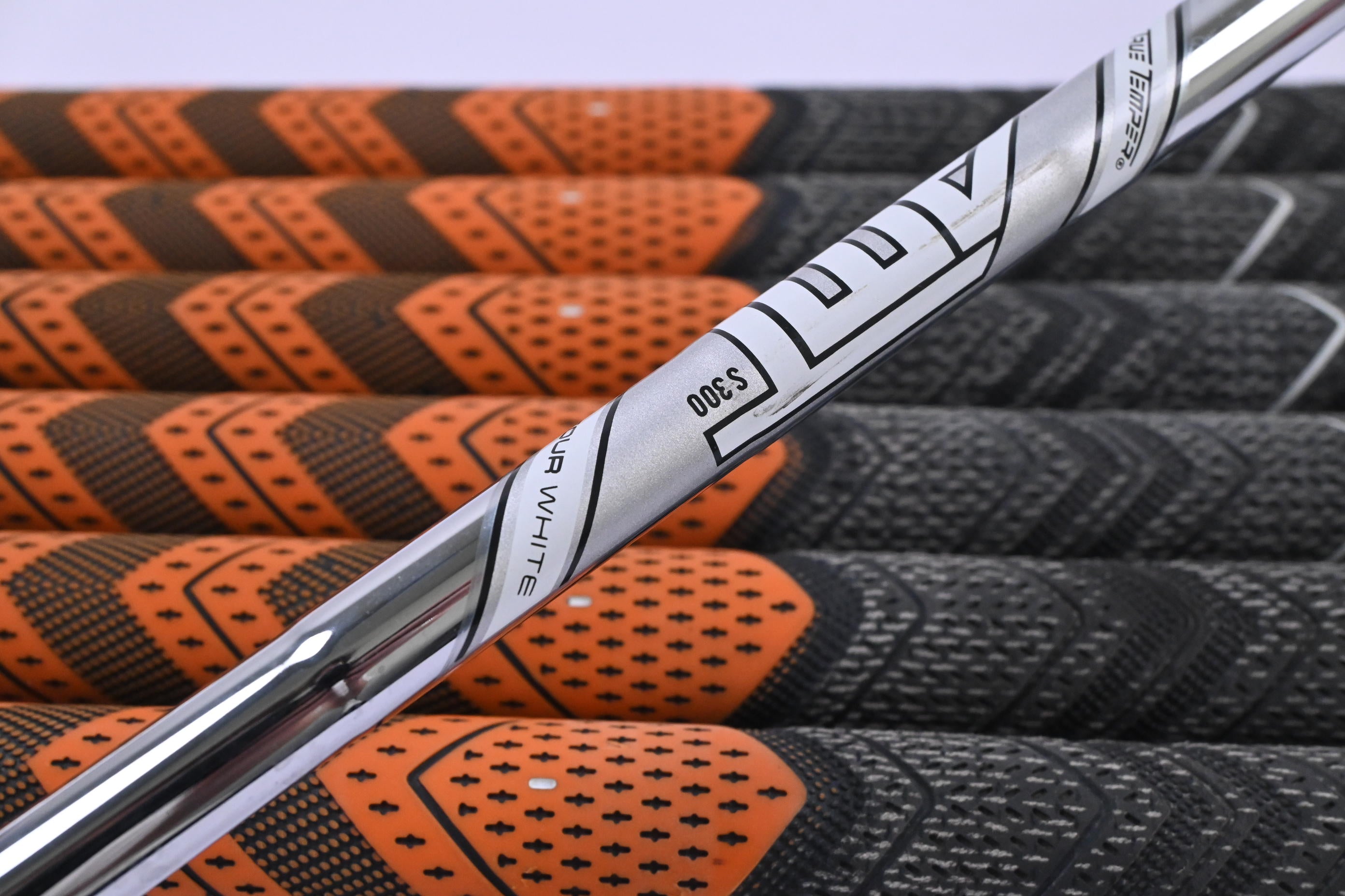 Titleist T100 2023 Irons / 4-PW / Stiff Flex AMT White S300