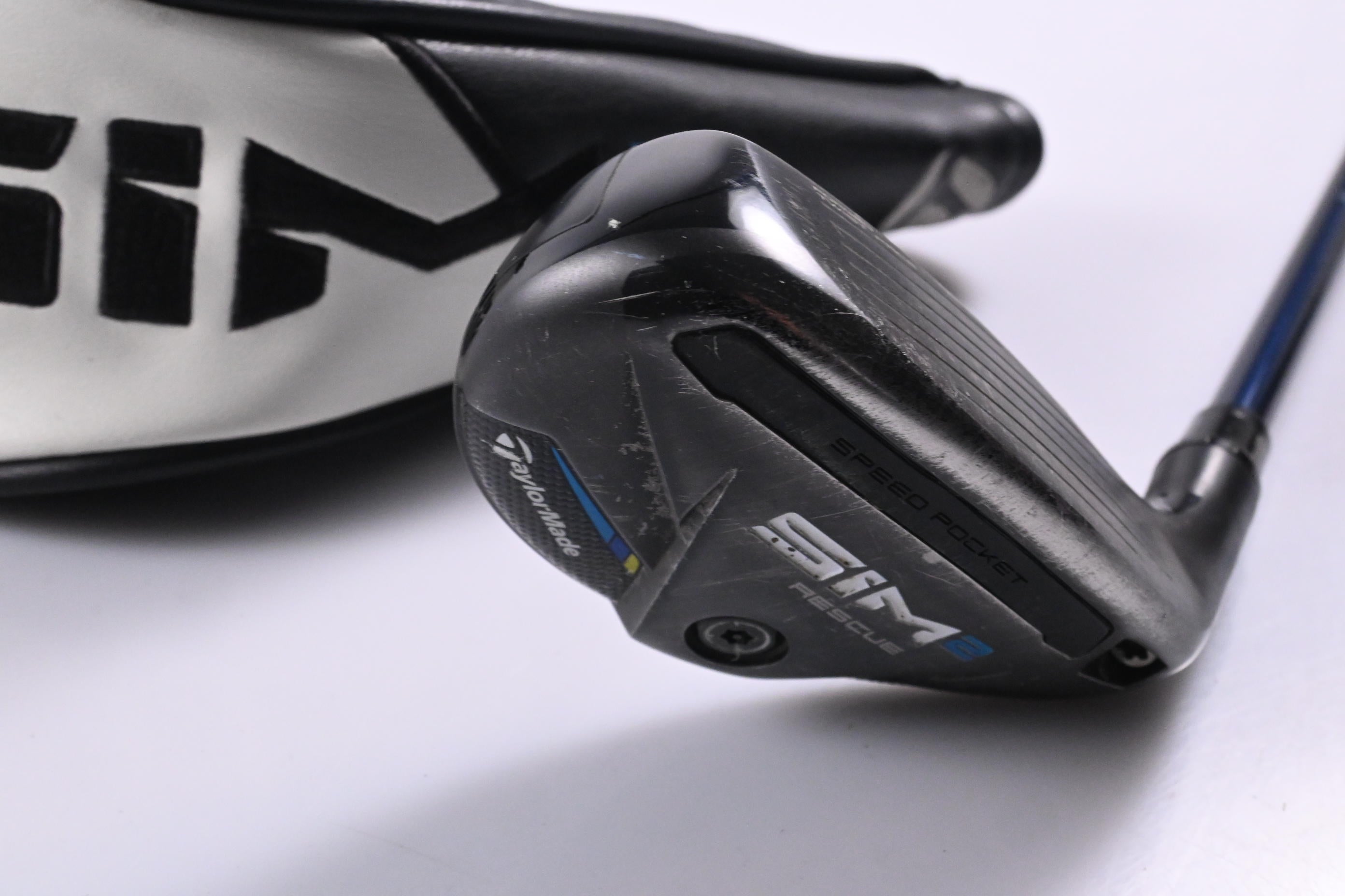 Taylormade SIM2 #3 Hybrid  19.5 Degree / Regular Flex Ventus Blue 6 Shaft