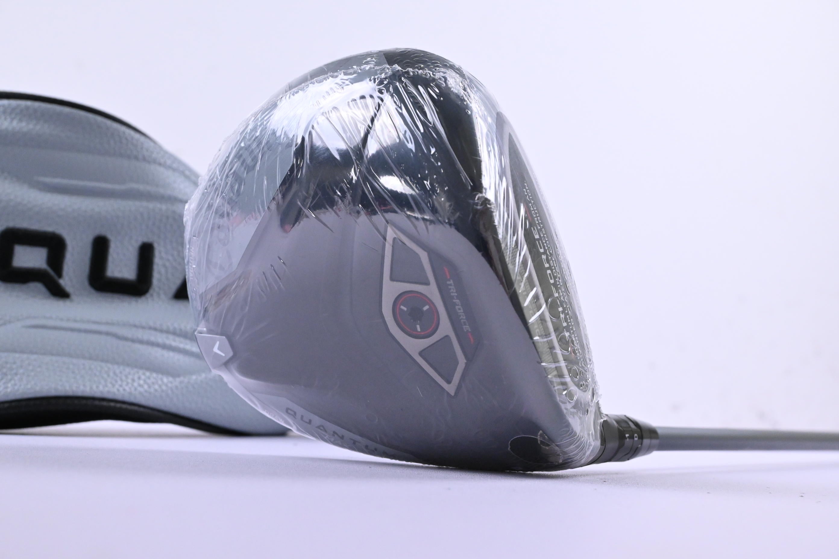 Callaway Quantum Max Driver / 10.5 Degree / Regular Flex Denali Frost Silver 50