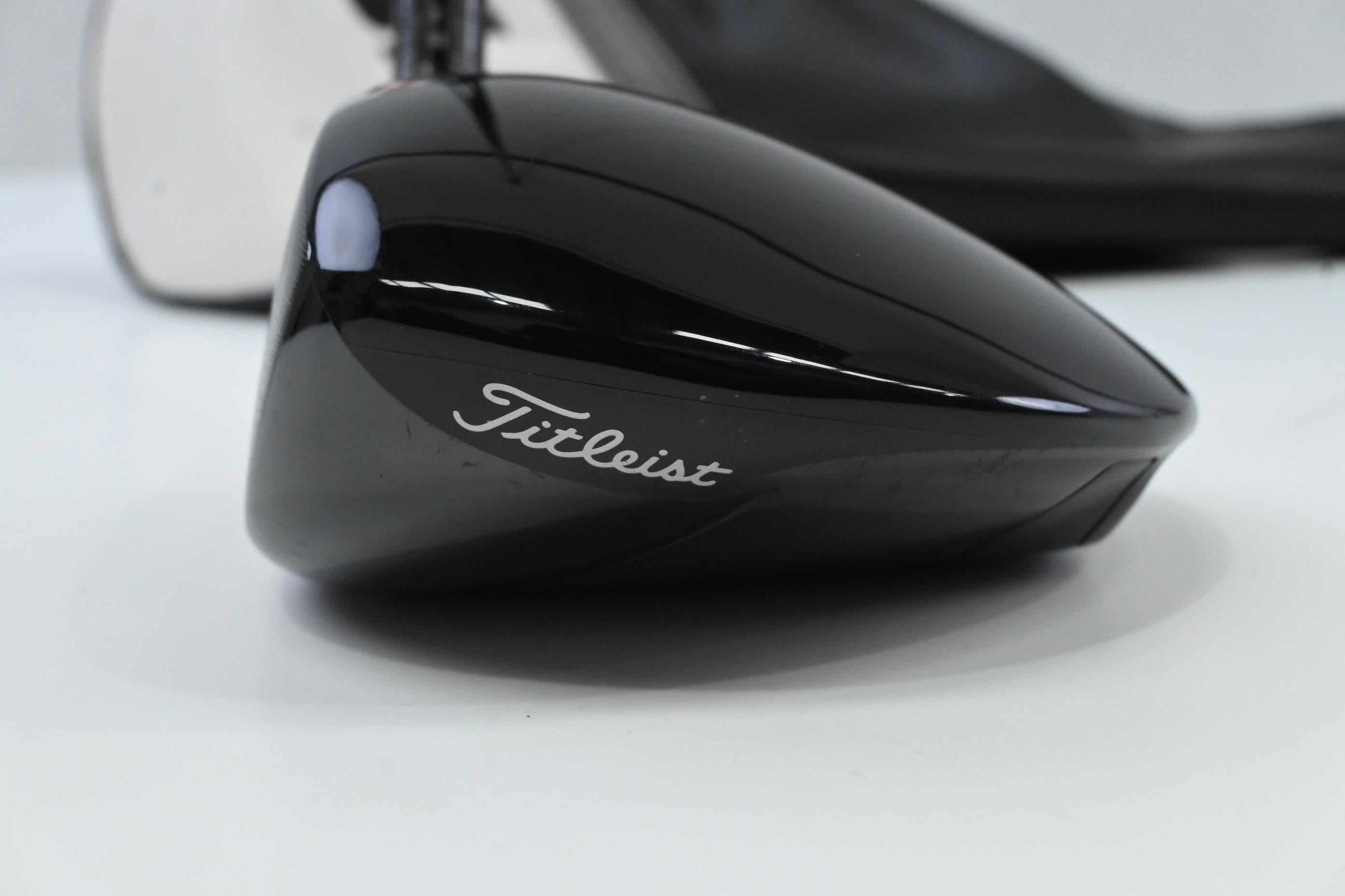 Left Hand Titleist TSR2 Driver / 10 Degree / Regular Flex Tensei AV Blue 55