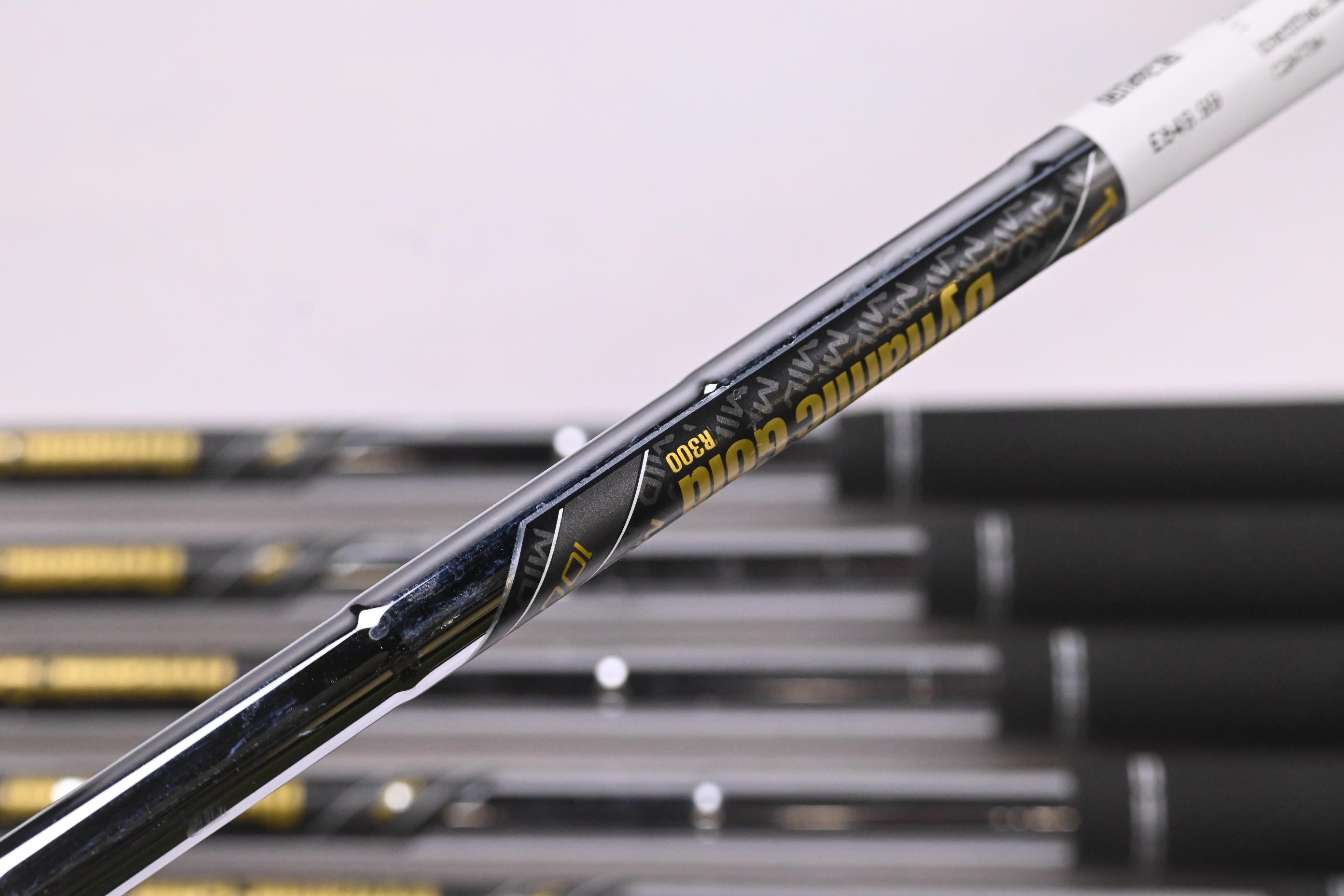 Ping i530 Irons / 4-PW / Blue Dot / Regular Flex Dynamic Gold Mid 100 R300 Shafts