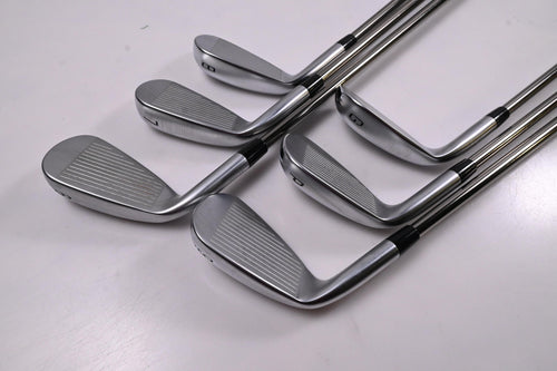Mizuno JPX 925 Hot Metal HL Irons / 6-PW+GW / Senior Flex UST Recoil ESX460