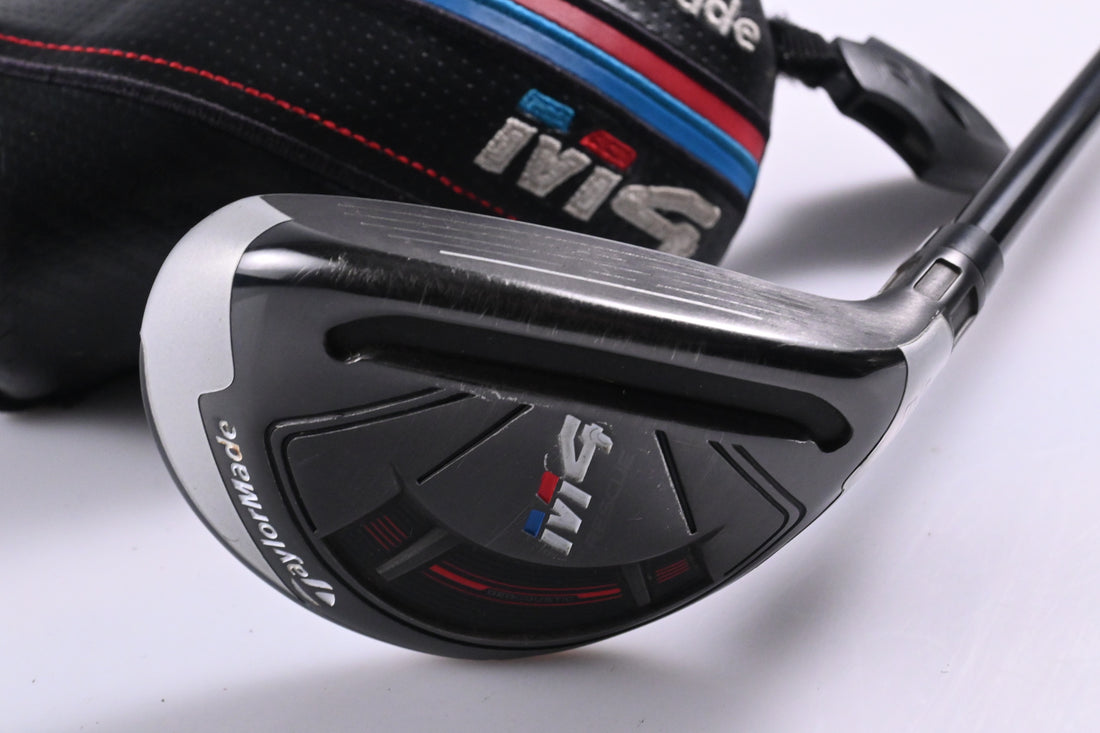 Taylormade M4 #3 Hybrid / 19 Degree / Regular Flex Fujikura Atmos Red 6 Shaft