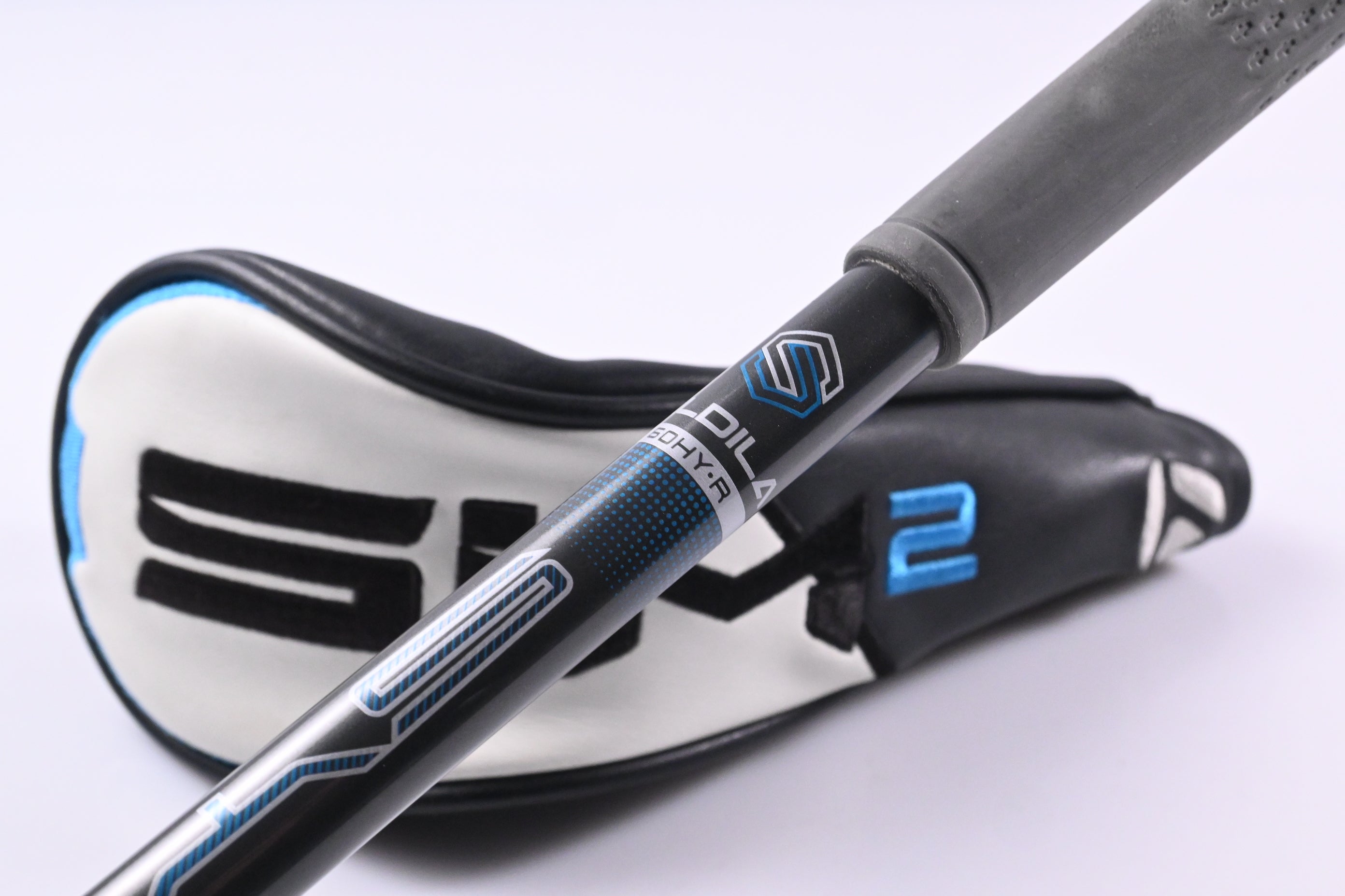 Left Hand Taylormade SIM2 #4 Hybrid / 22 Degree / Regular Flex Aldila Synergy 60
