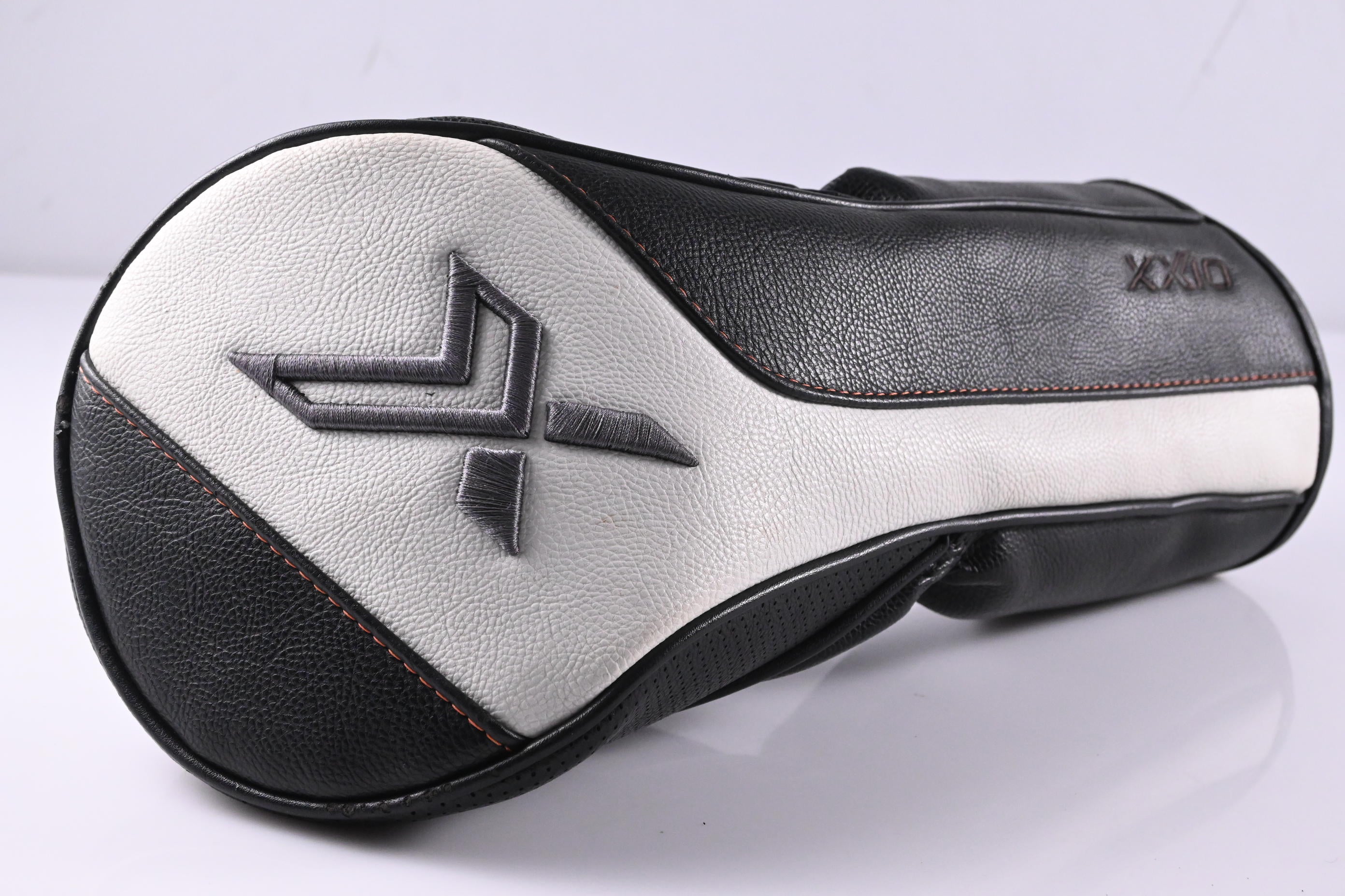 XXIO X Black Driver / 10.5 Degree / Stiff Flex Miyazaki AX-1 Shaft
