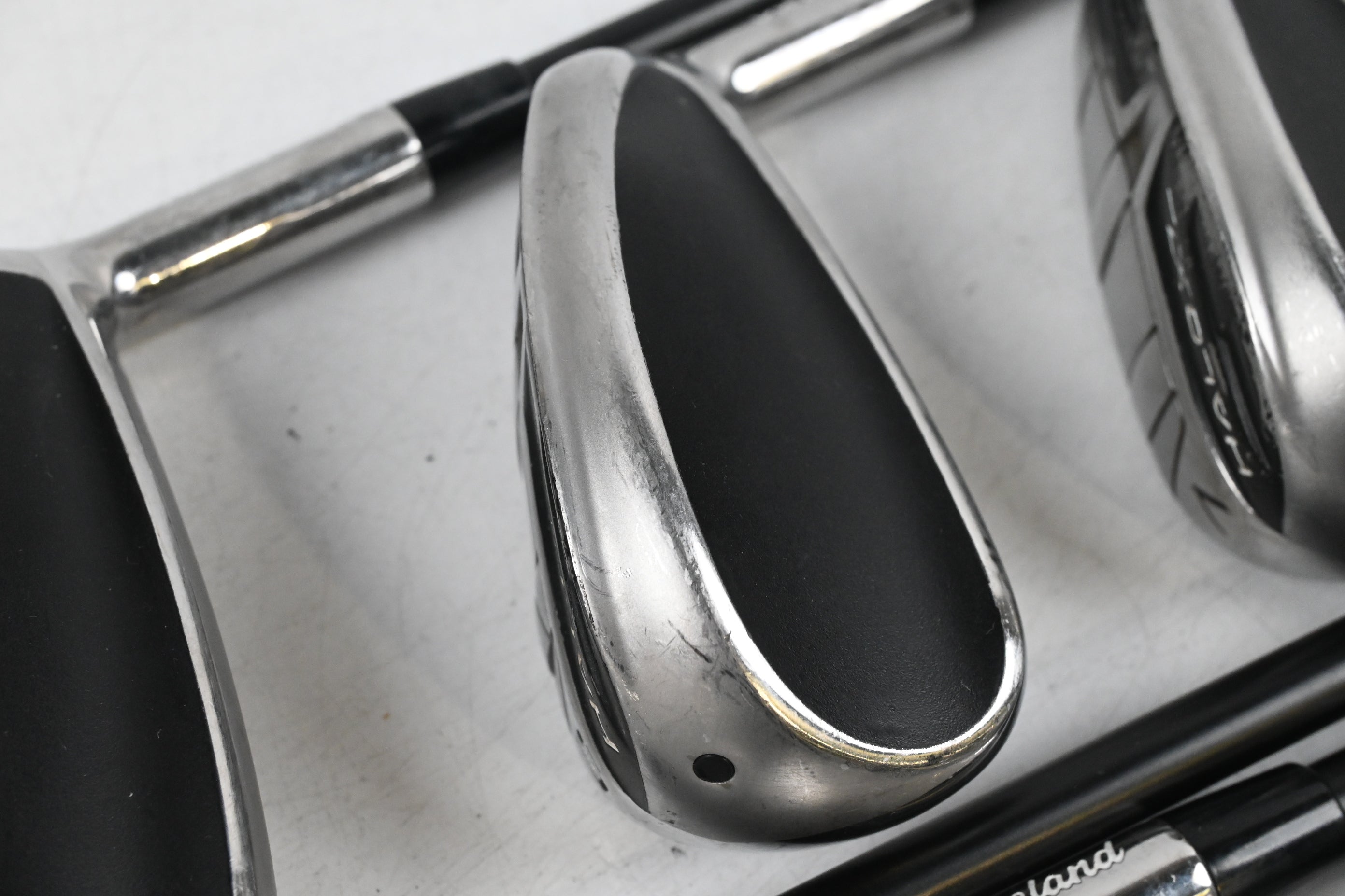 Cleveland Halo XL Full Face Irons / 5-PW+GW / Stiff Flex UST Helium 60I Shafts