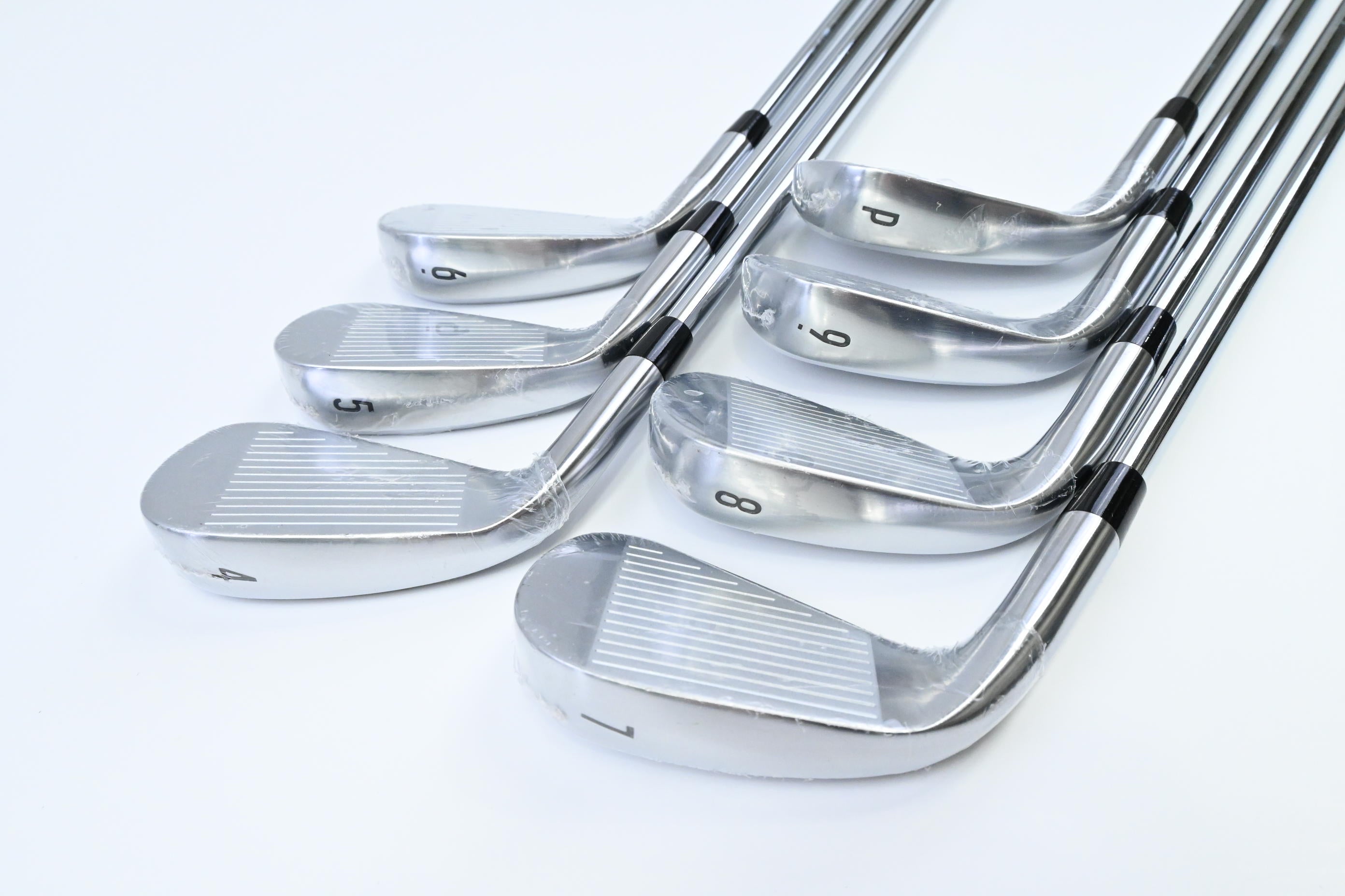 Callaway Quantum Max Irons / 4-PW / Regular Flex KBS Max 90 Shafts