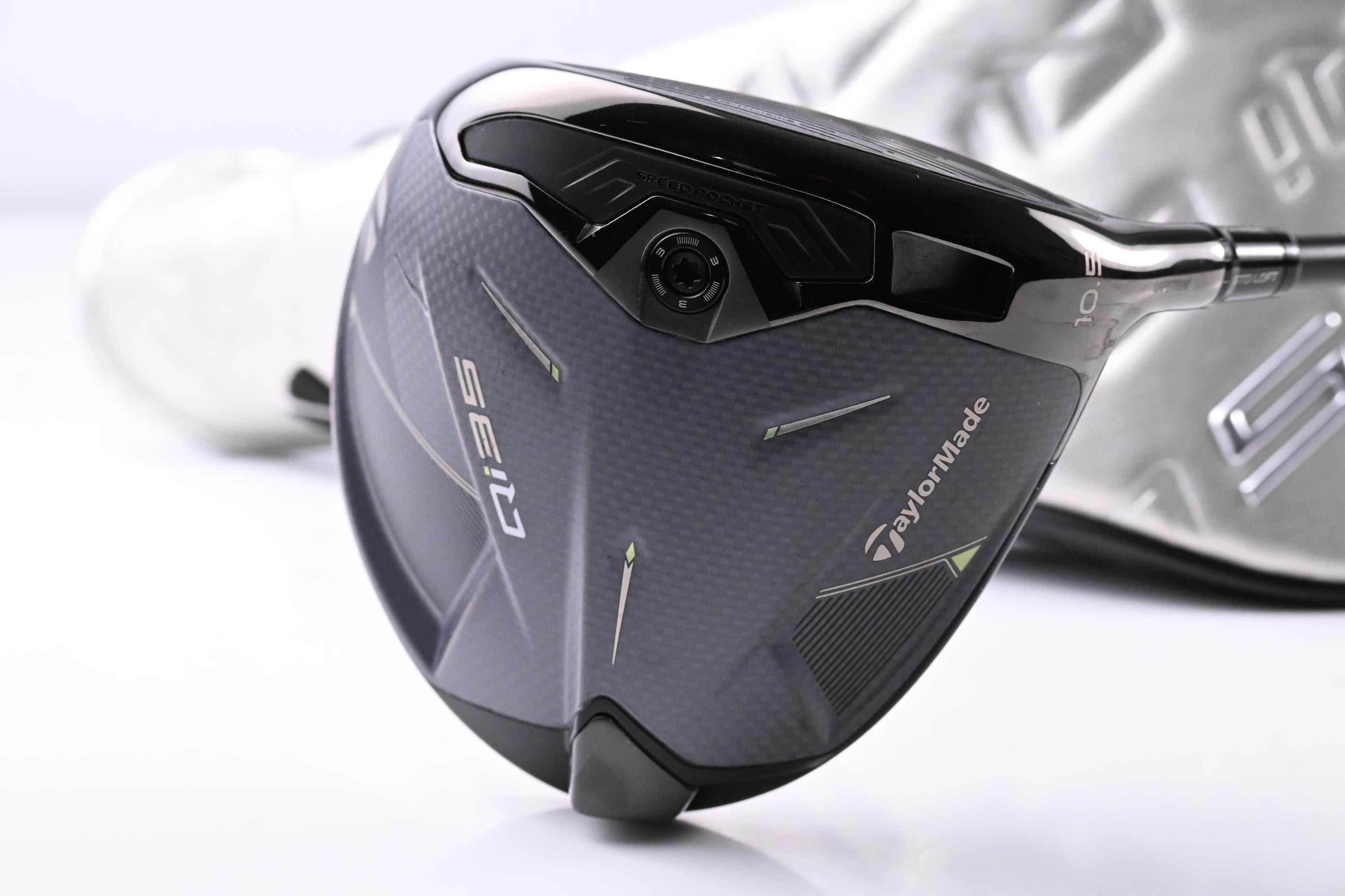 Taylormade Qi35 Driver / 9 Degree / Regular Flex Fujikura Air Speeder 50 Shaft