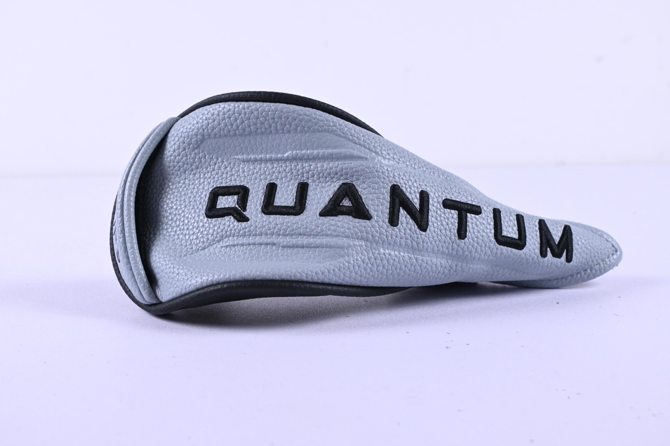 Callaway Quantum Max #4 Hybrid / 21 Degree / Regular Flex Denali Frost Silver 60