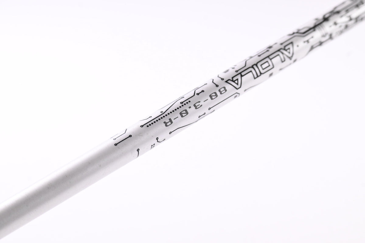 Titleist 915 F #3 Wood / 15 Degree / Regular Flex Aldila Rogue White 80 Shaft