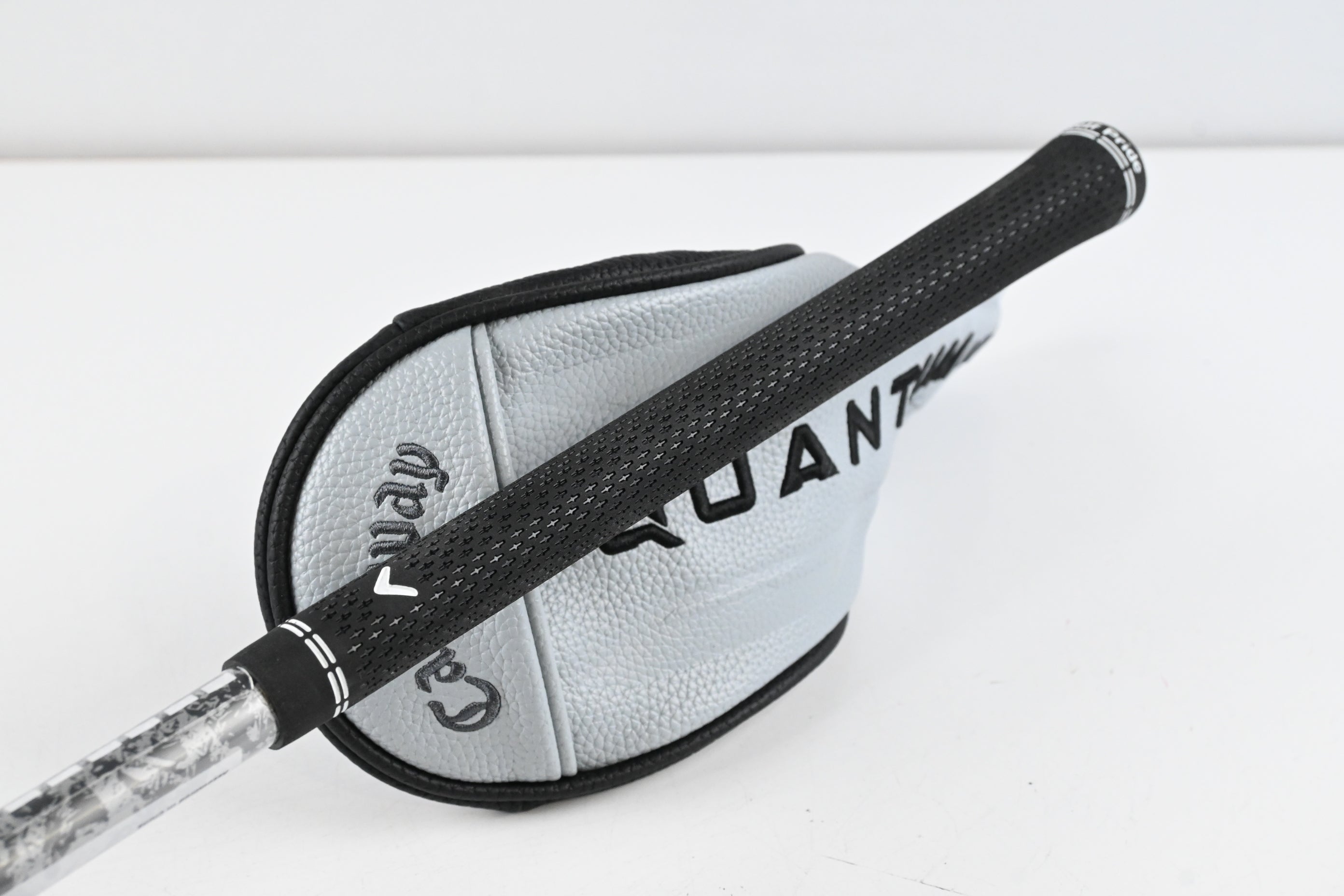 Callaway Quantum Mini Driver / 13.5 Degree / Stiff Flex Denali Frost Silver 60