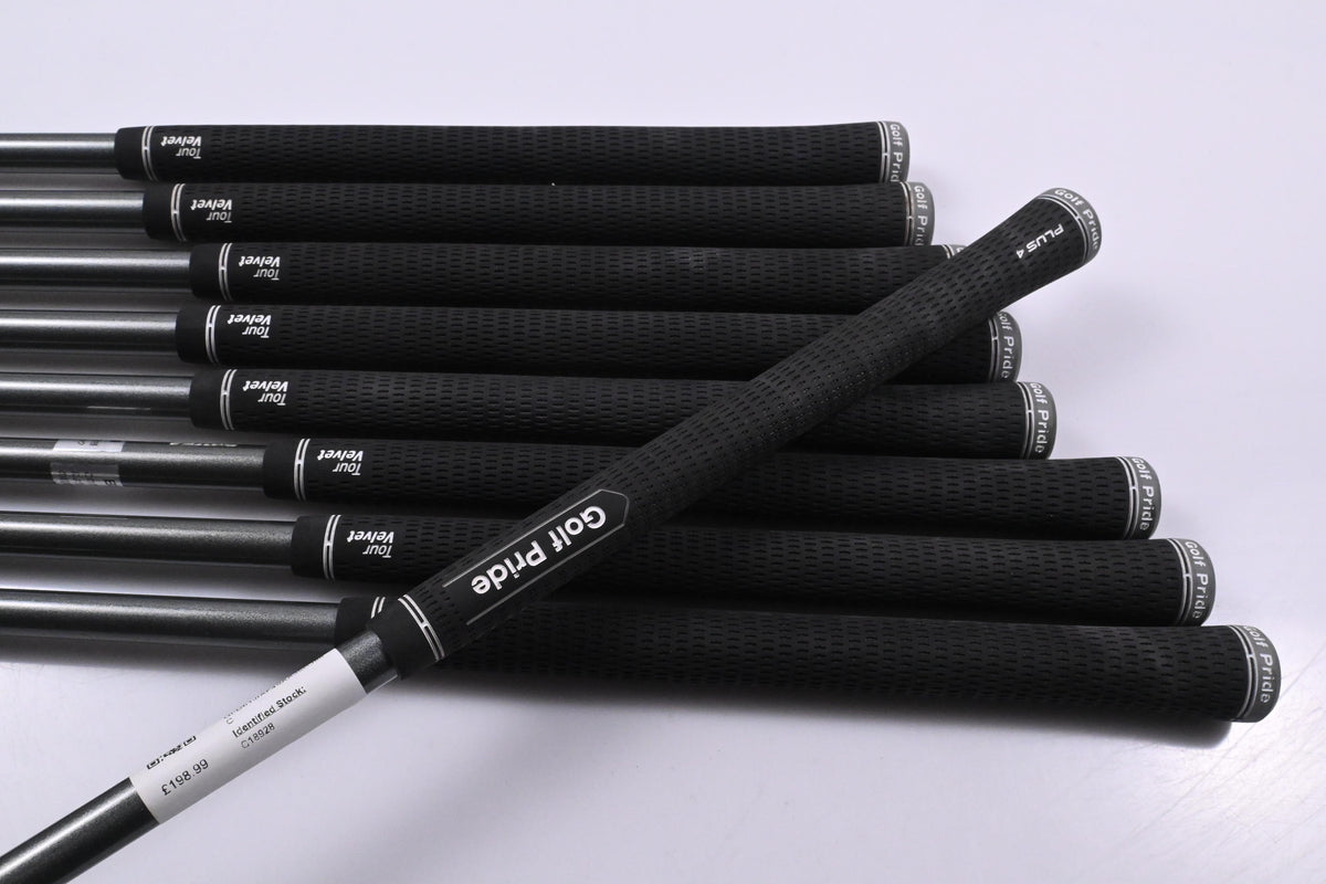 Taylormade 360 Series Irons / 4-PW+SW / Regular Flex Taylormade Shafts