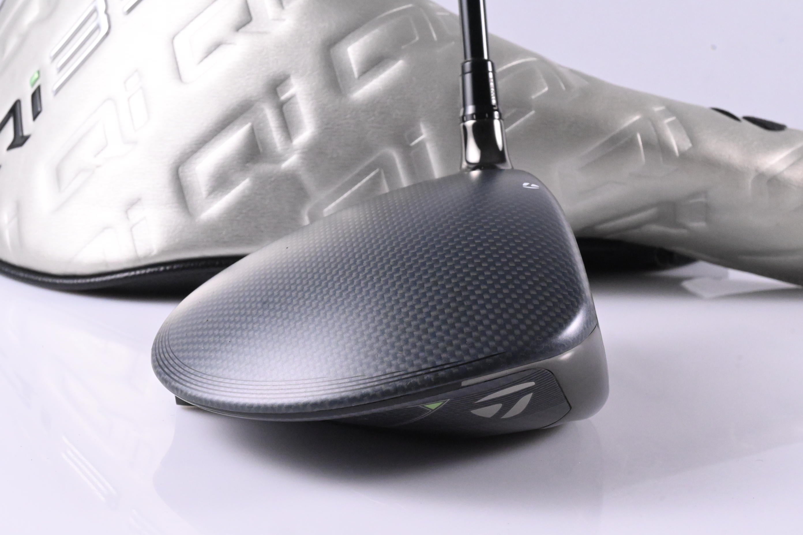 Taylormade Qi35 Driver / 10.5 Degree / Regular Flex KBS Max HL 50 Shaft