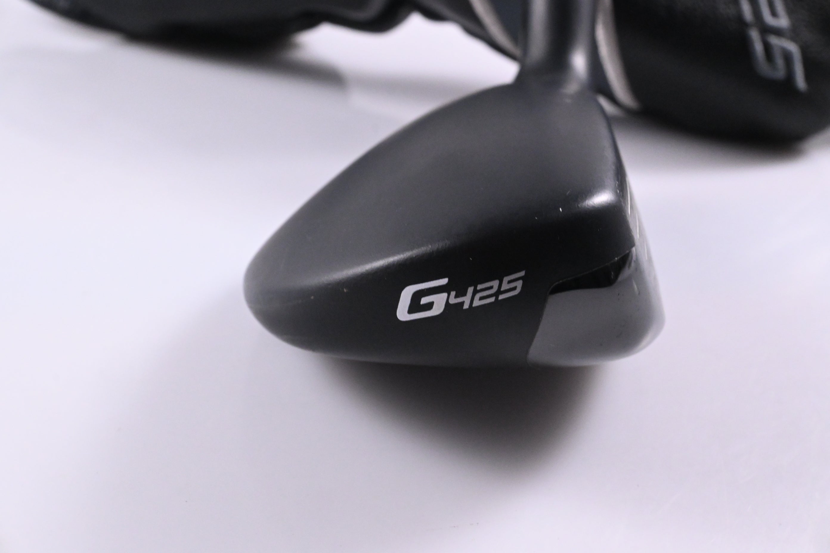 Ping G425 #4 Hybrid / 22 Degree / Regular Flex Ping Alta CB Slate 70 Shaft