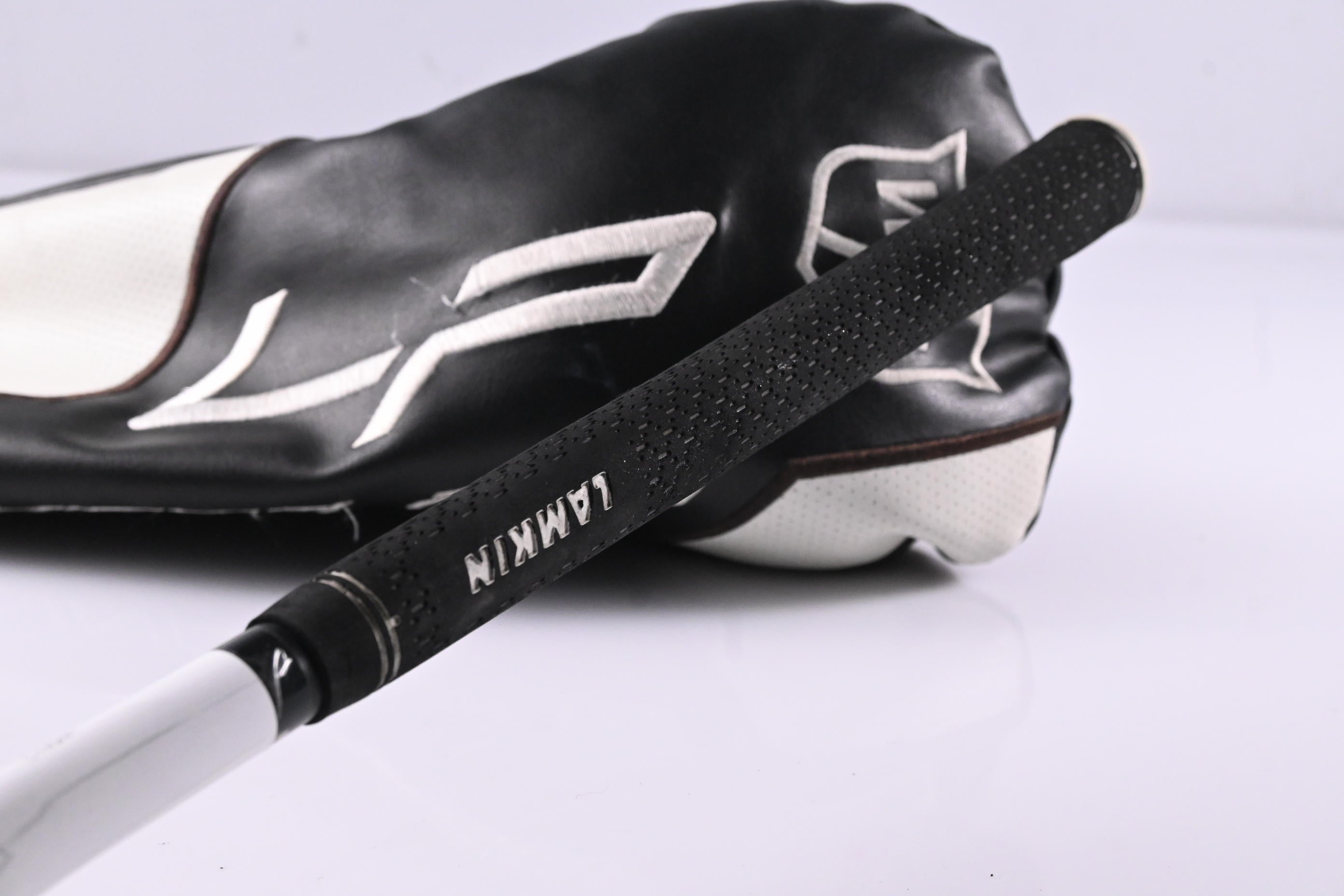 Wilson Launch Pad Driver / 10.5 Degree / Regular Flex UST Mamiya Helium 46 Shaft