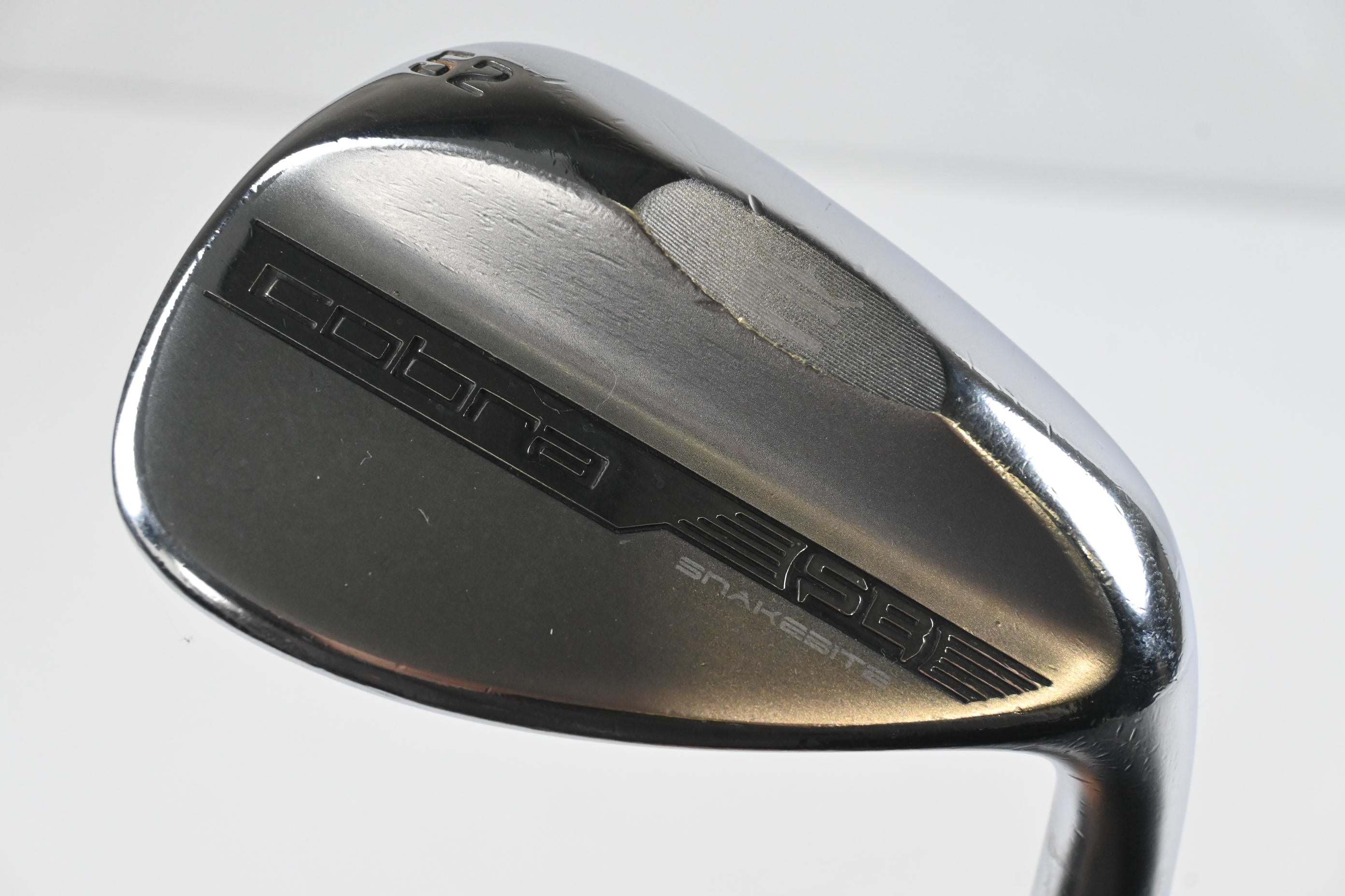 Cobra Snakebite 2023 Gap Wedge / 52 Degree / Stiff Flex KBS HI-REV 2.0 125