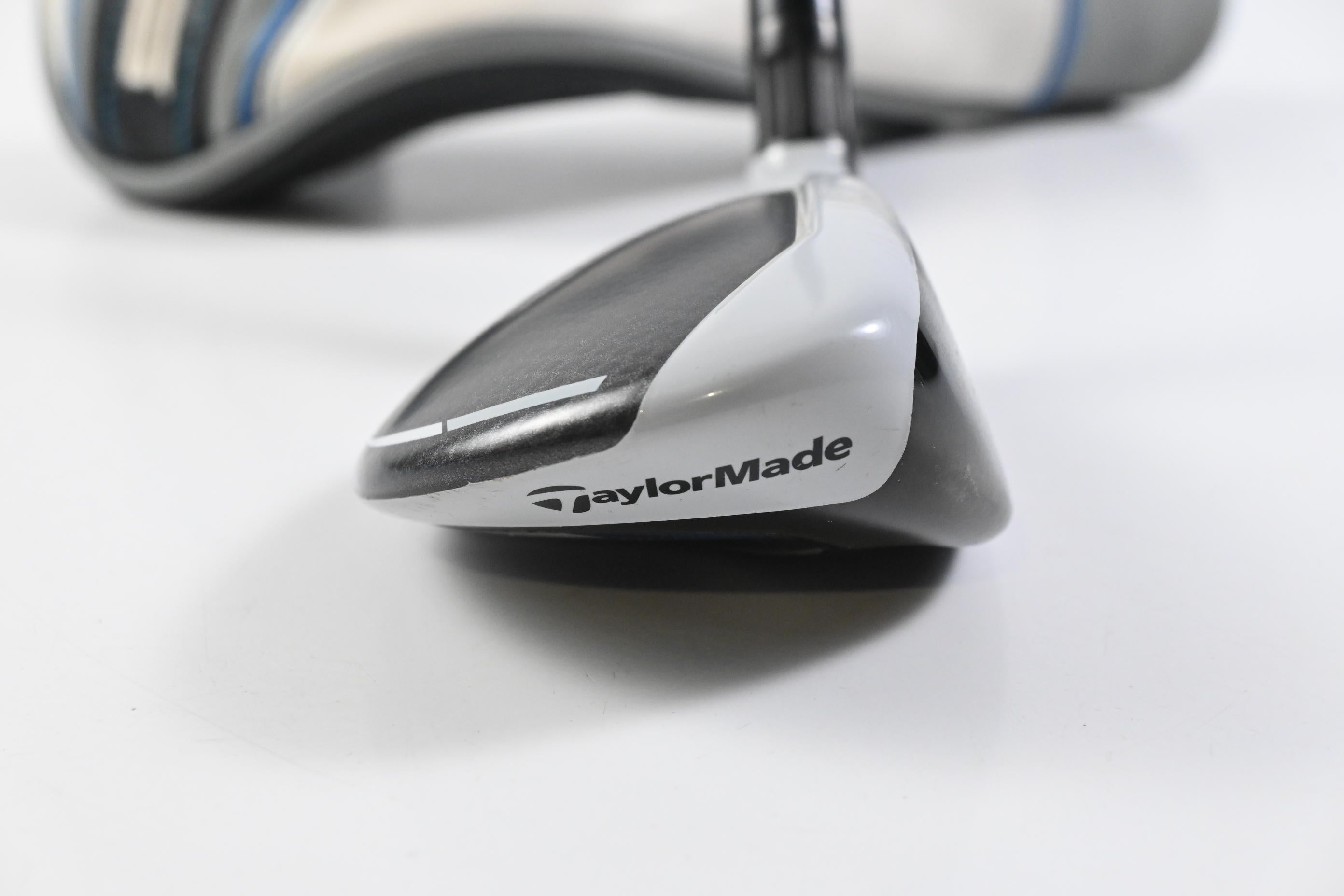 Taylormade SIM Max #3 Hybrid / 19 Degree / Stiff Flex Fujikura Ventus Blue 7