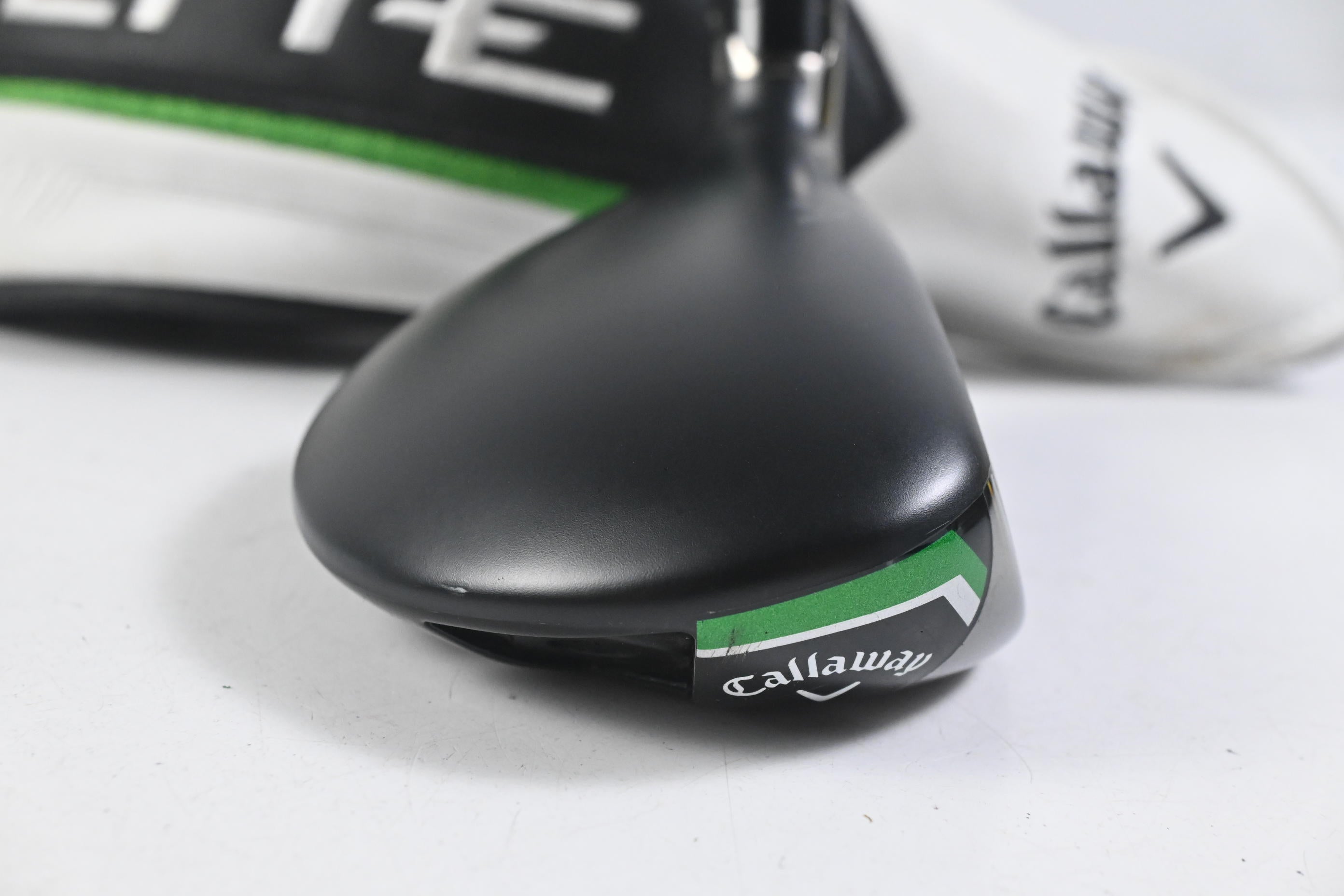 Callaway Elyte #4 Hybrid / 22 Degree / Regular Flex Denali Charcoal 60 Shaft