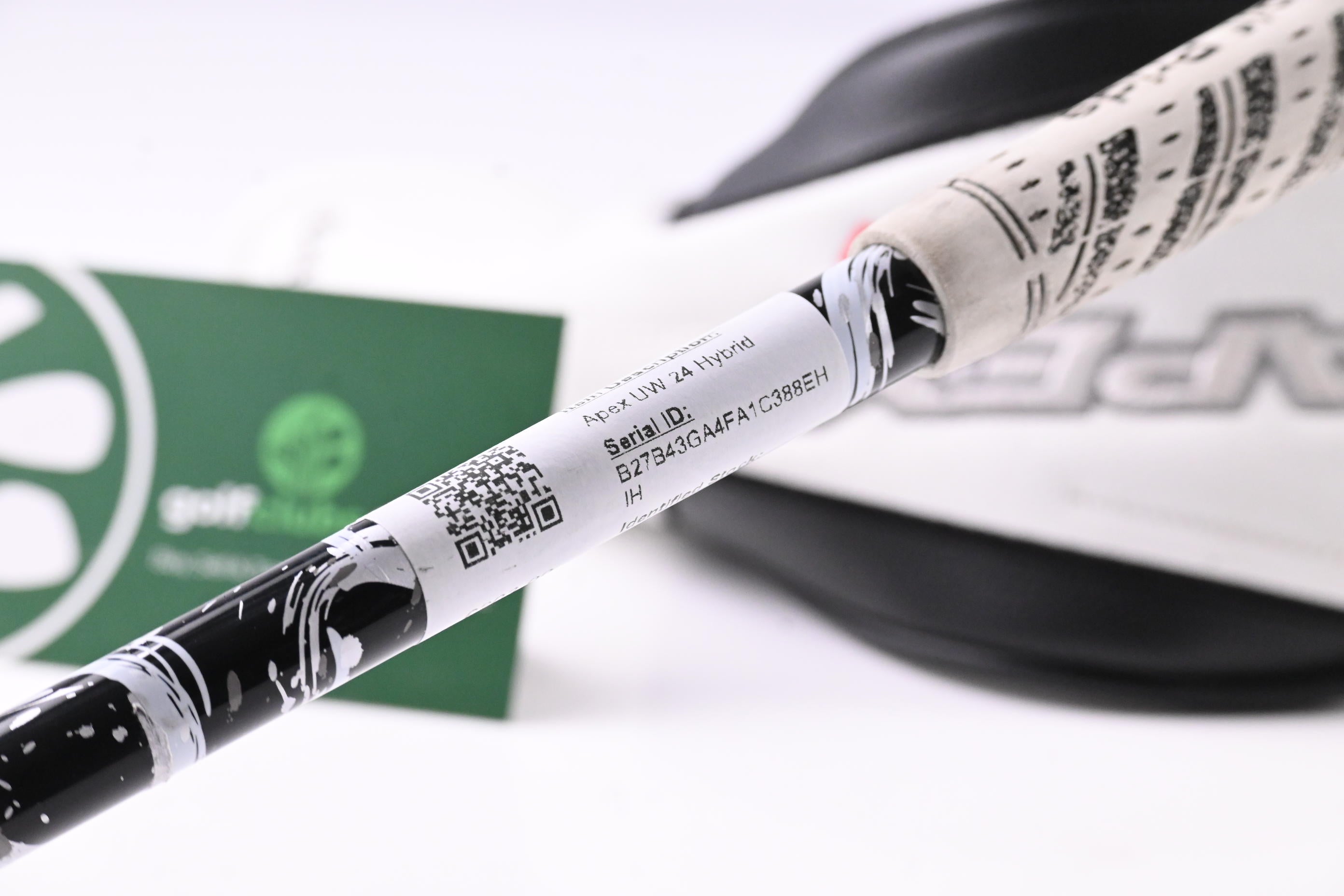 Callaway Apex UW 24 #4 Hybrid / 21 Degree / X-Flex Kai'li White 80 Shaft