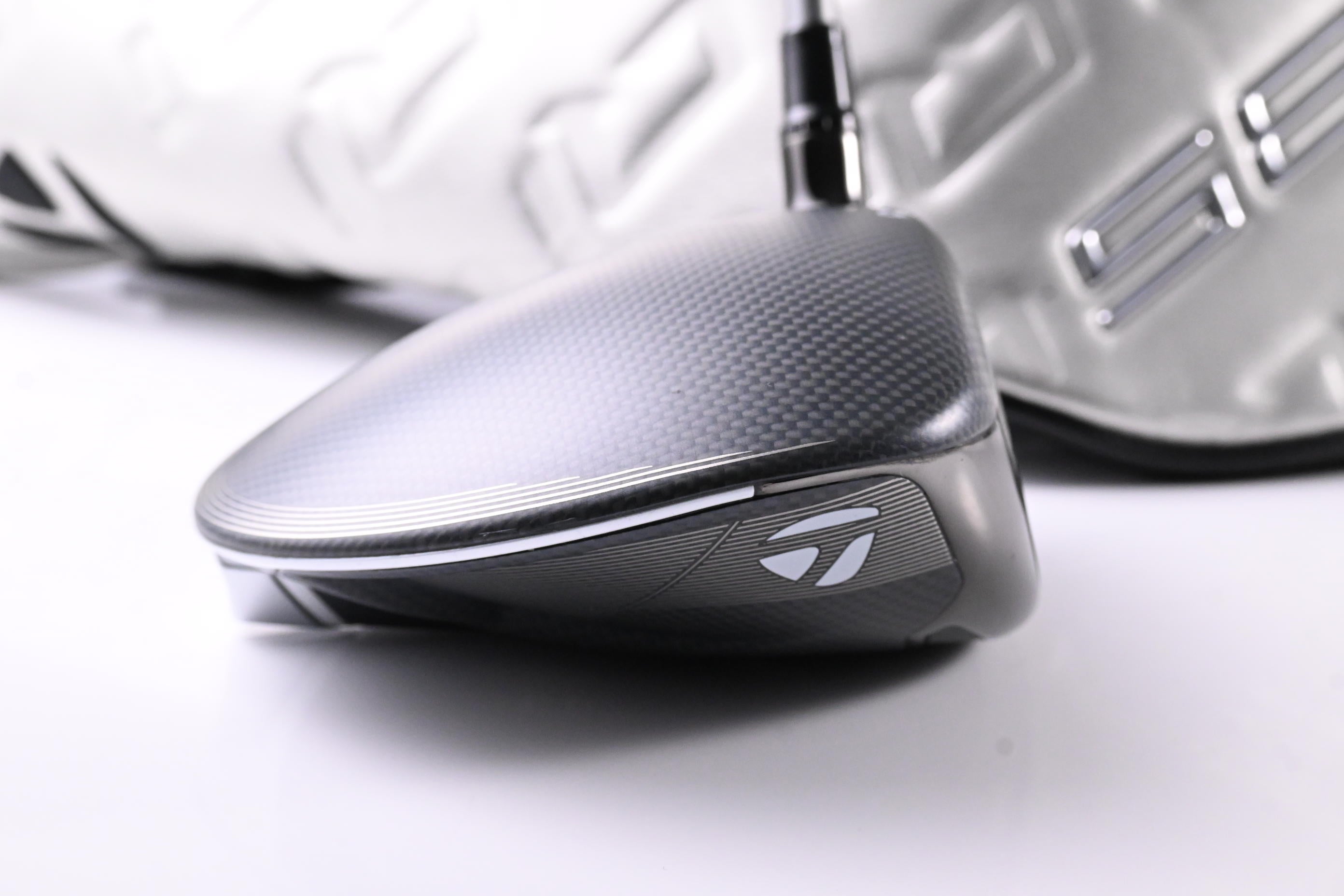 Taylormade Qi35 Max Lite Driver / 12 Degree / Regular Flex Fujikura Air Speeder