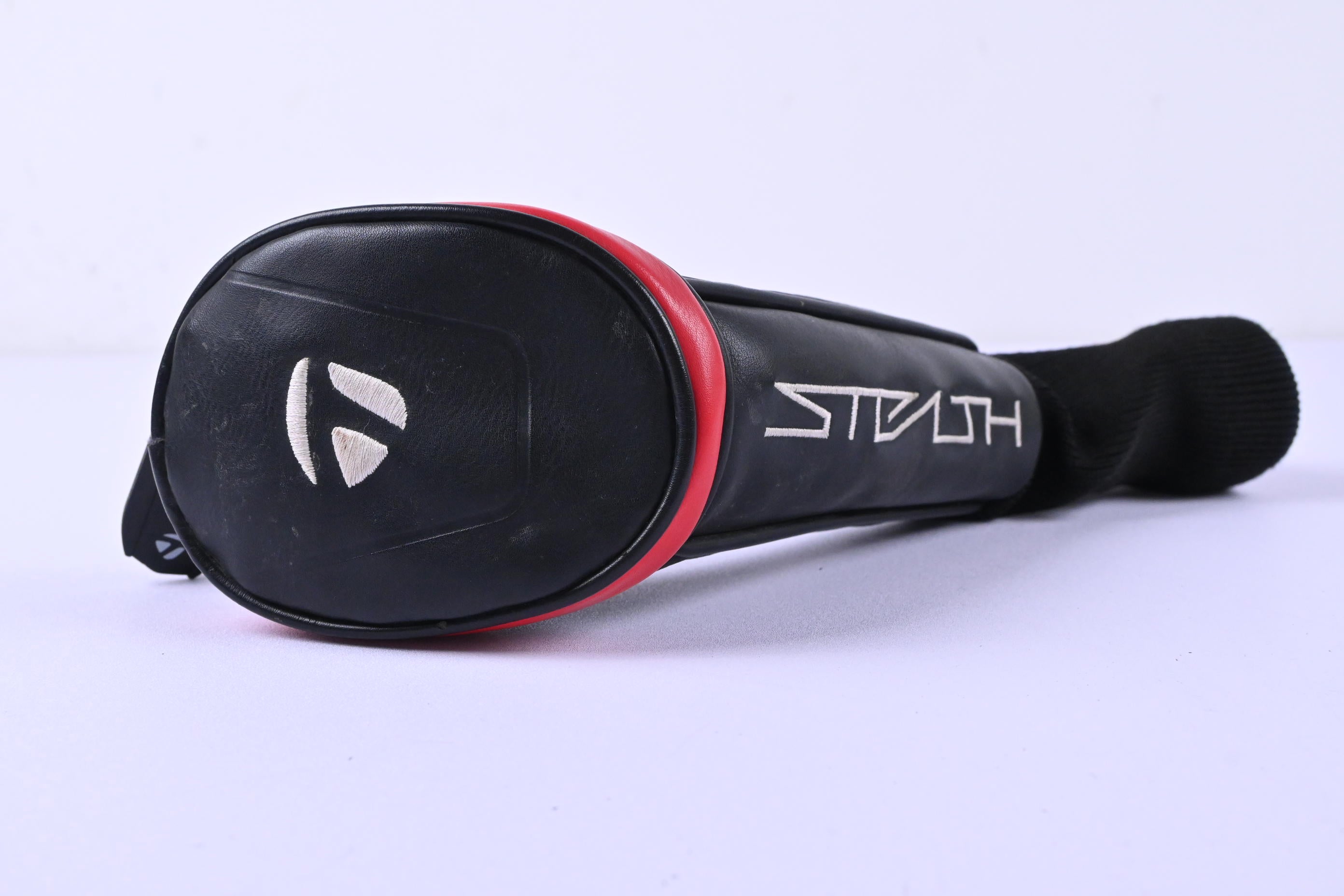 Taylormade Stealth Plus #4 Hybrid / 22 Degree / Regular Flex HZRDUS Red RDX 70