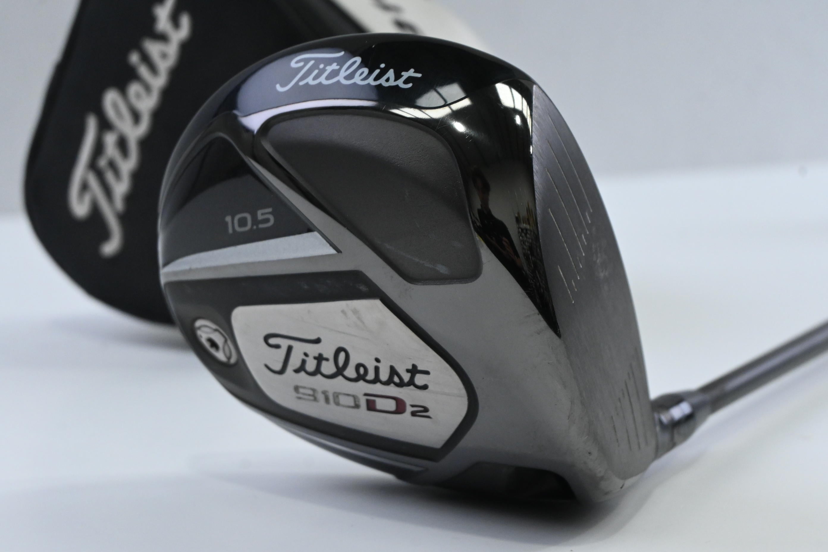 Titleist 910 D2 Driver / 10.5 Degree / Stiff Flex Aldila RIP 60 Shaft